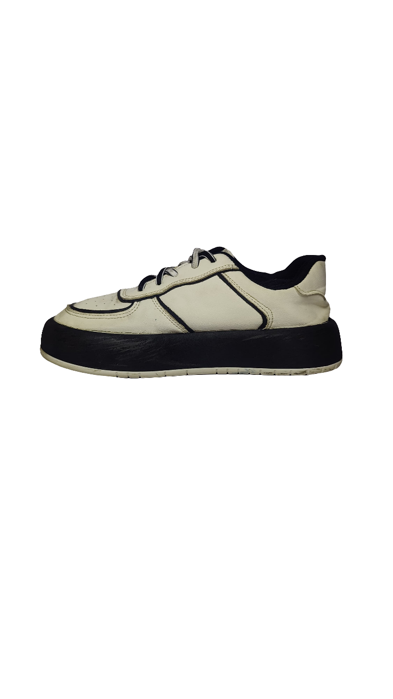 Men’s Casual Sneakers
