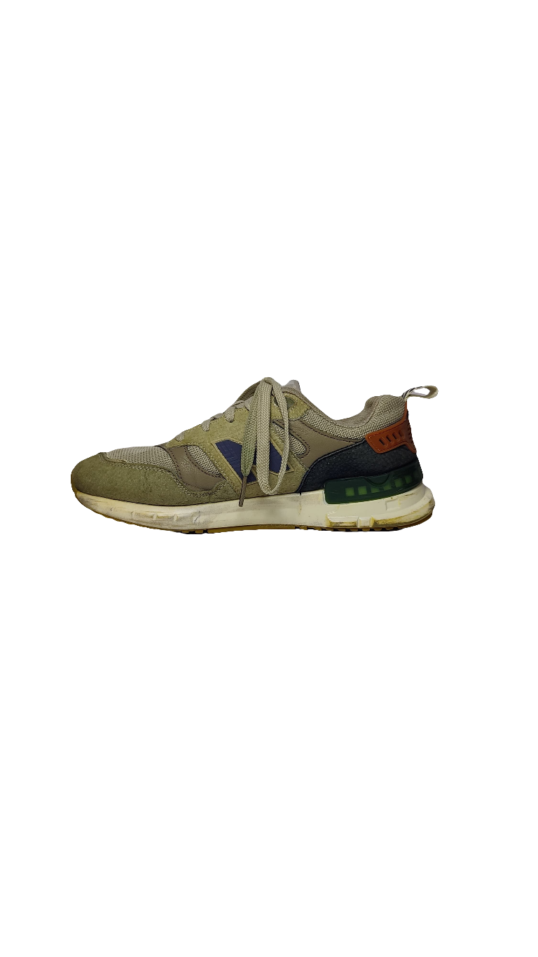 New Balance Sneakers