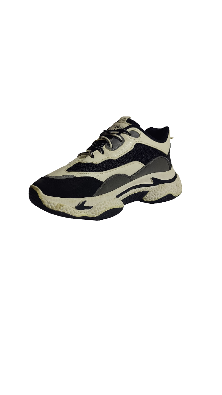 Black & White Low-Top Shoes