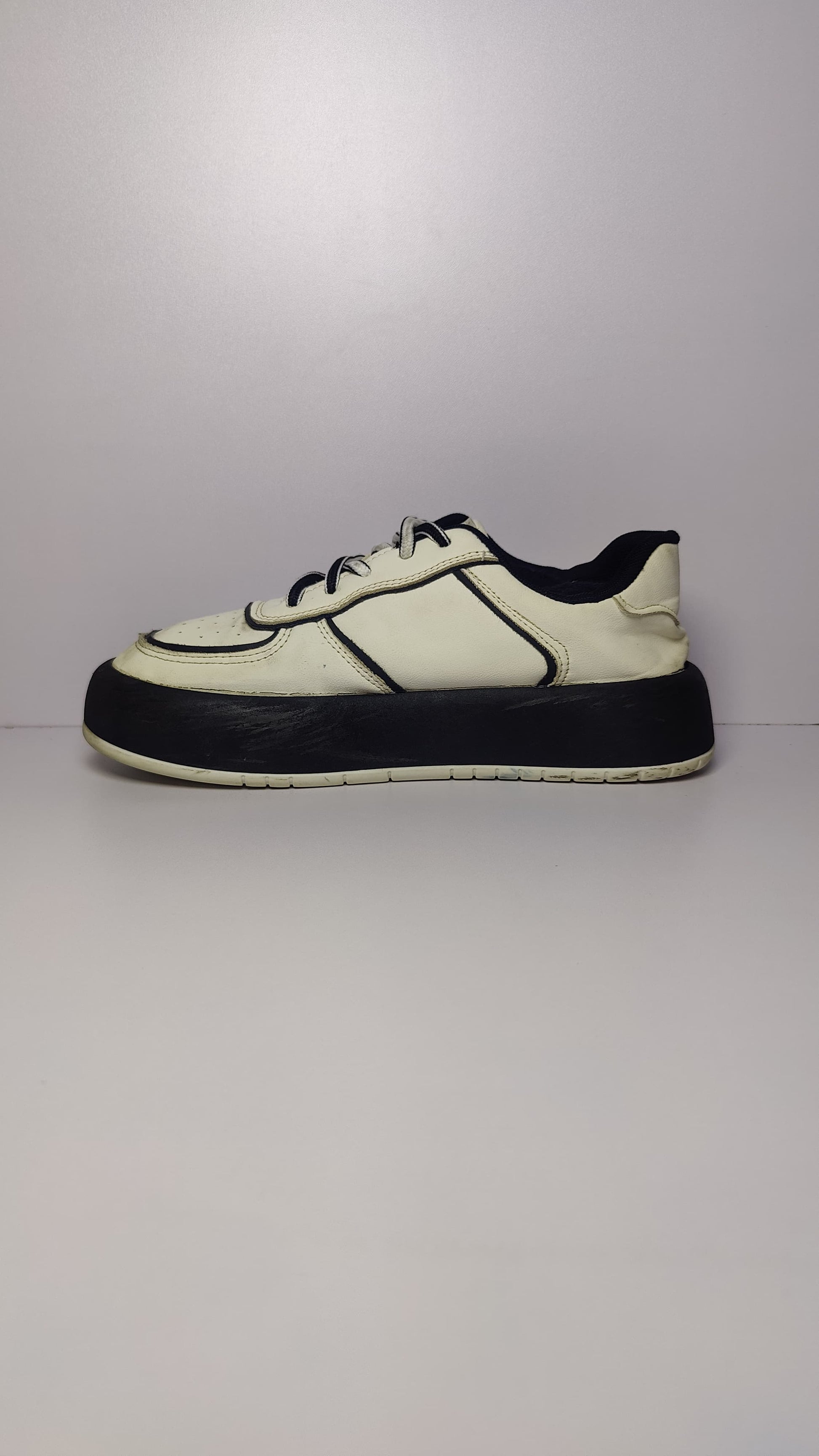 Men’s Casual Sneakers