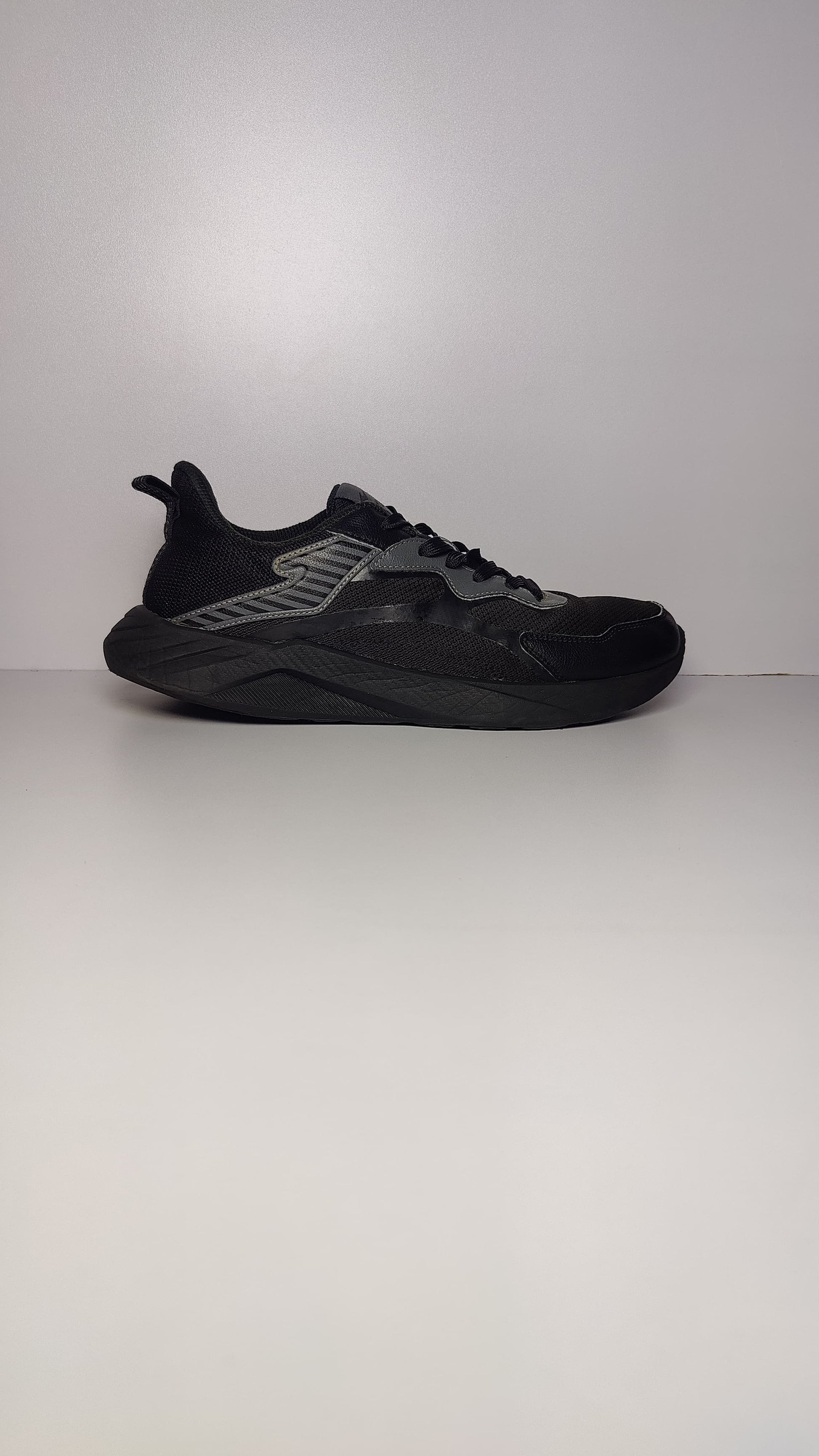 QIAODAN Men’s Running Shoes – Black