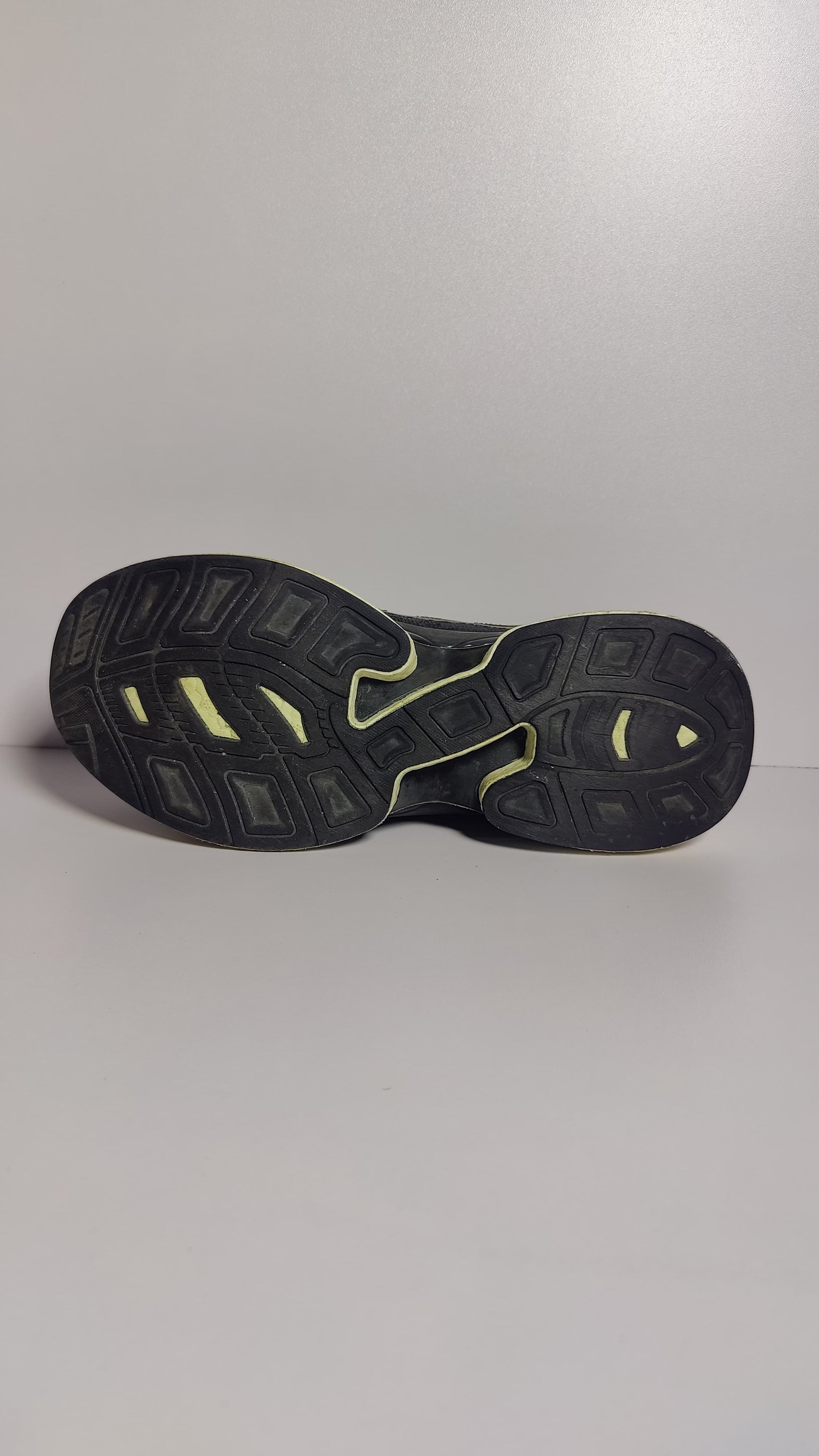 Men’s Running Sneakers