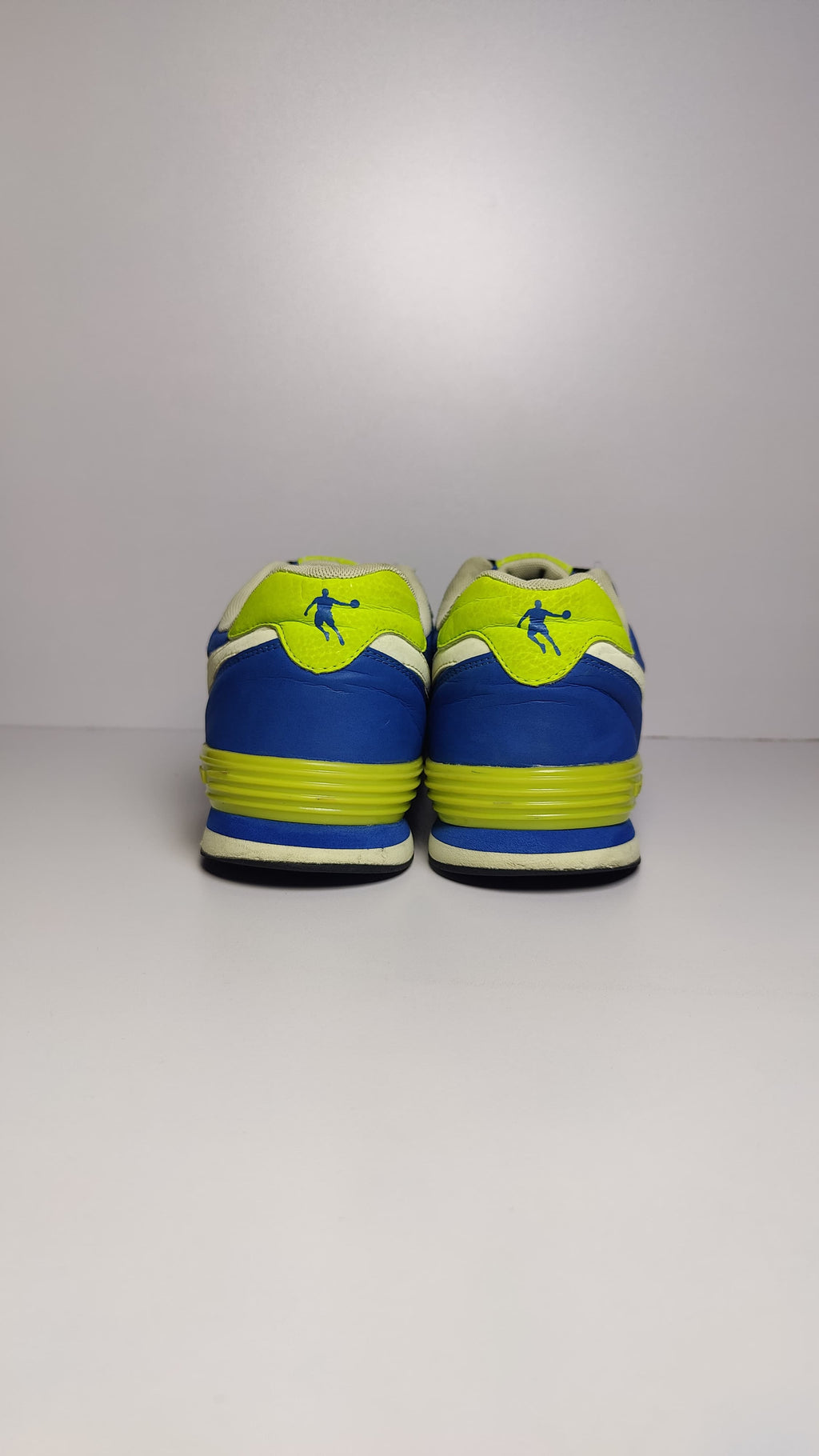 Shaq Basketball Shoes – Blue & Parrot
