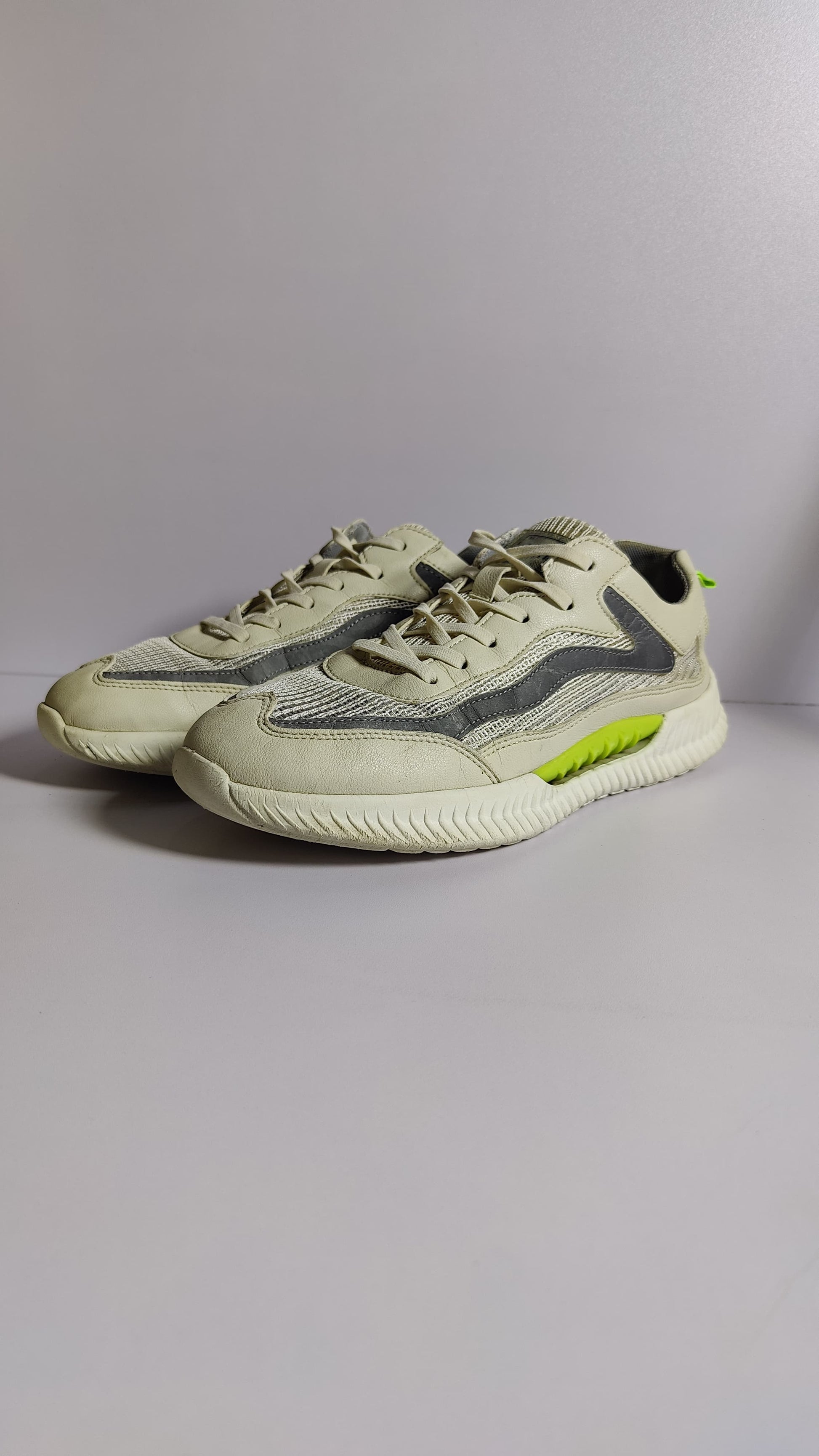 Stylish Sports Sneakers
