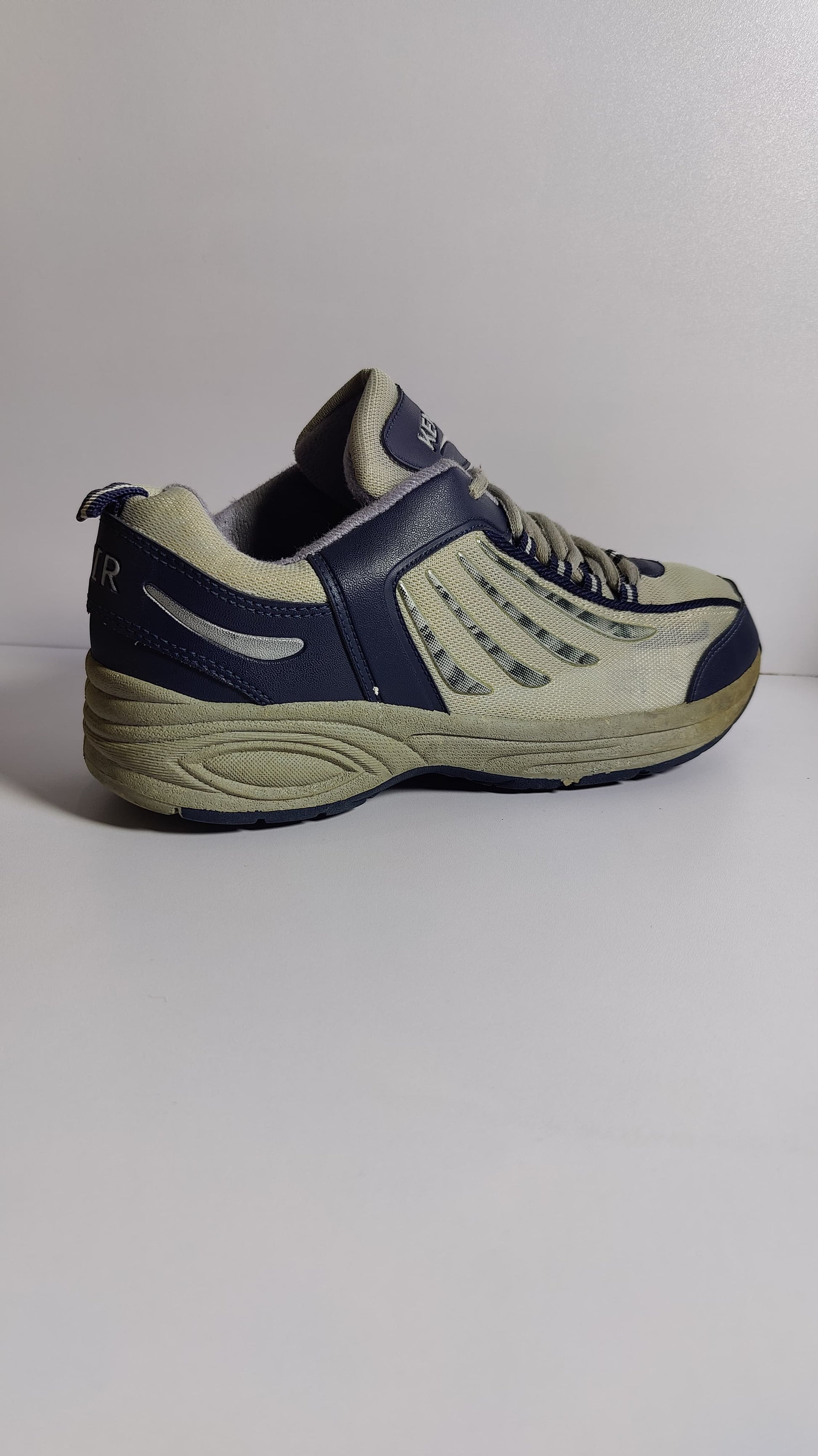 Men’s Gray & Blue Shoes