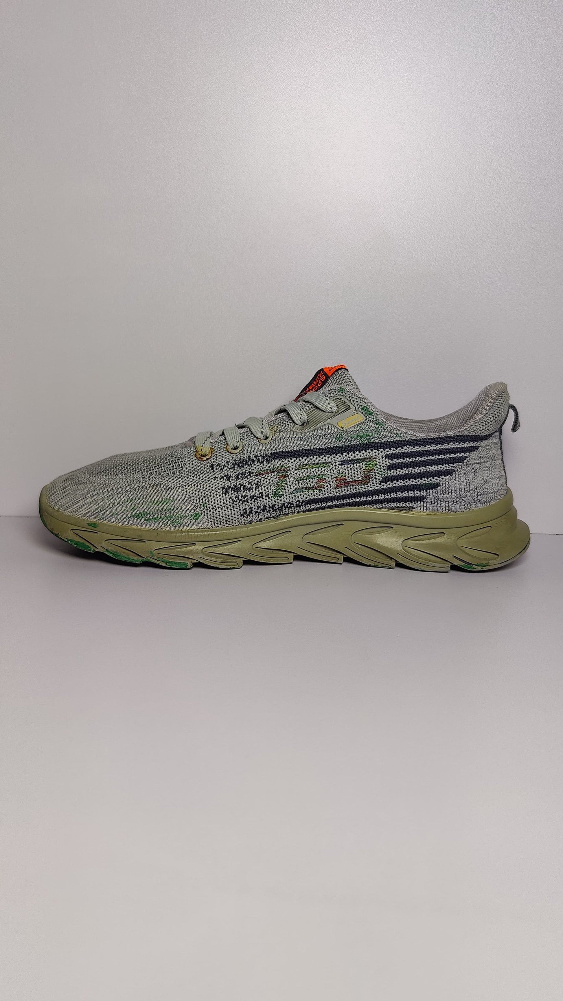 Lightweight Sports Sneakers