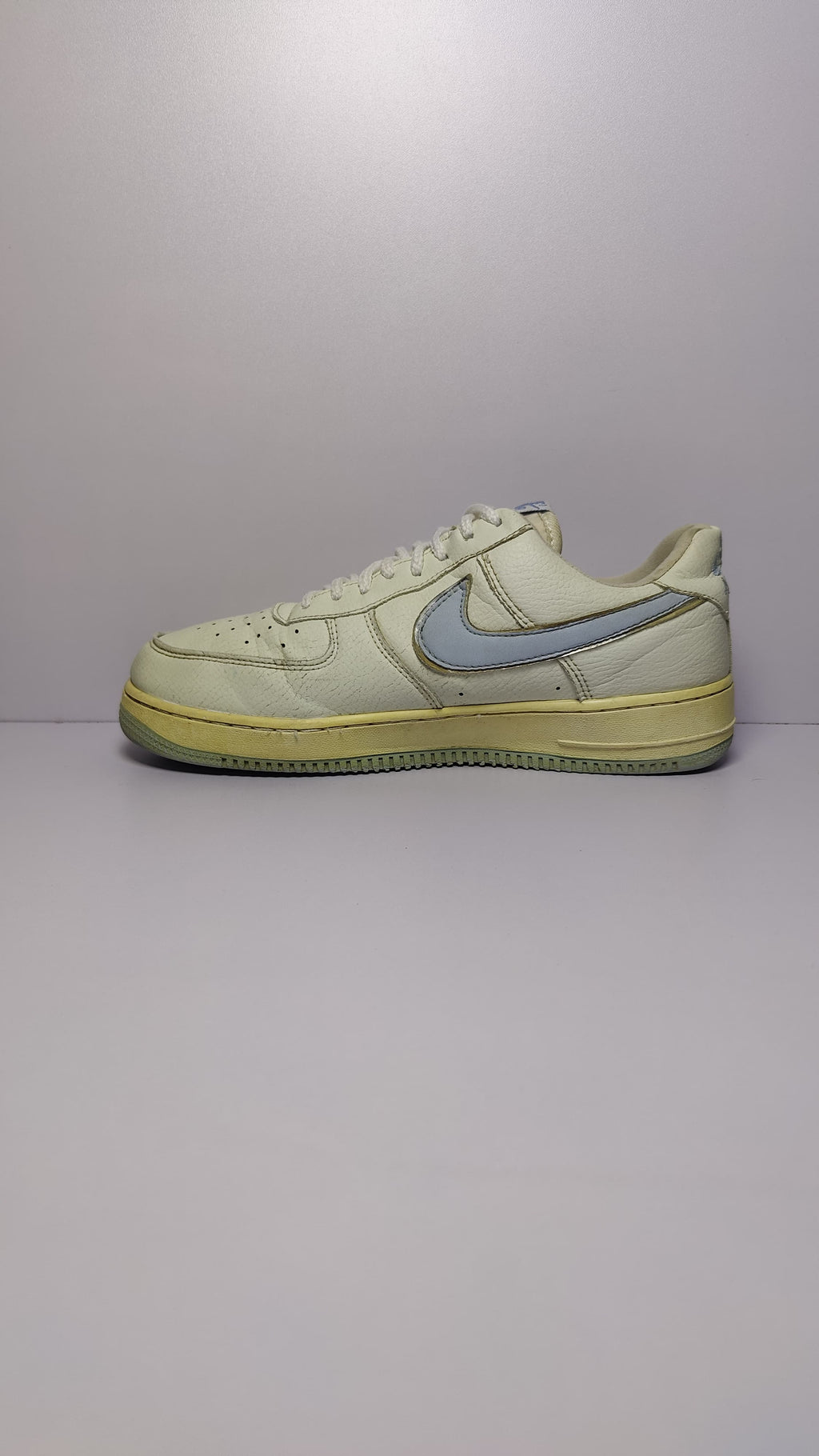 Nike Air Force 1