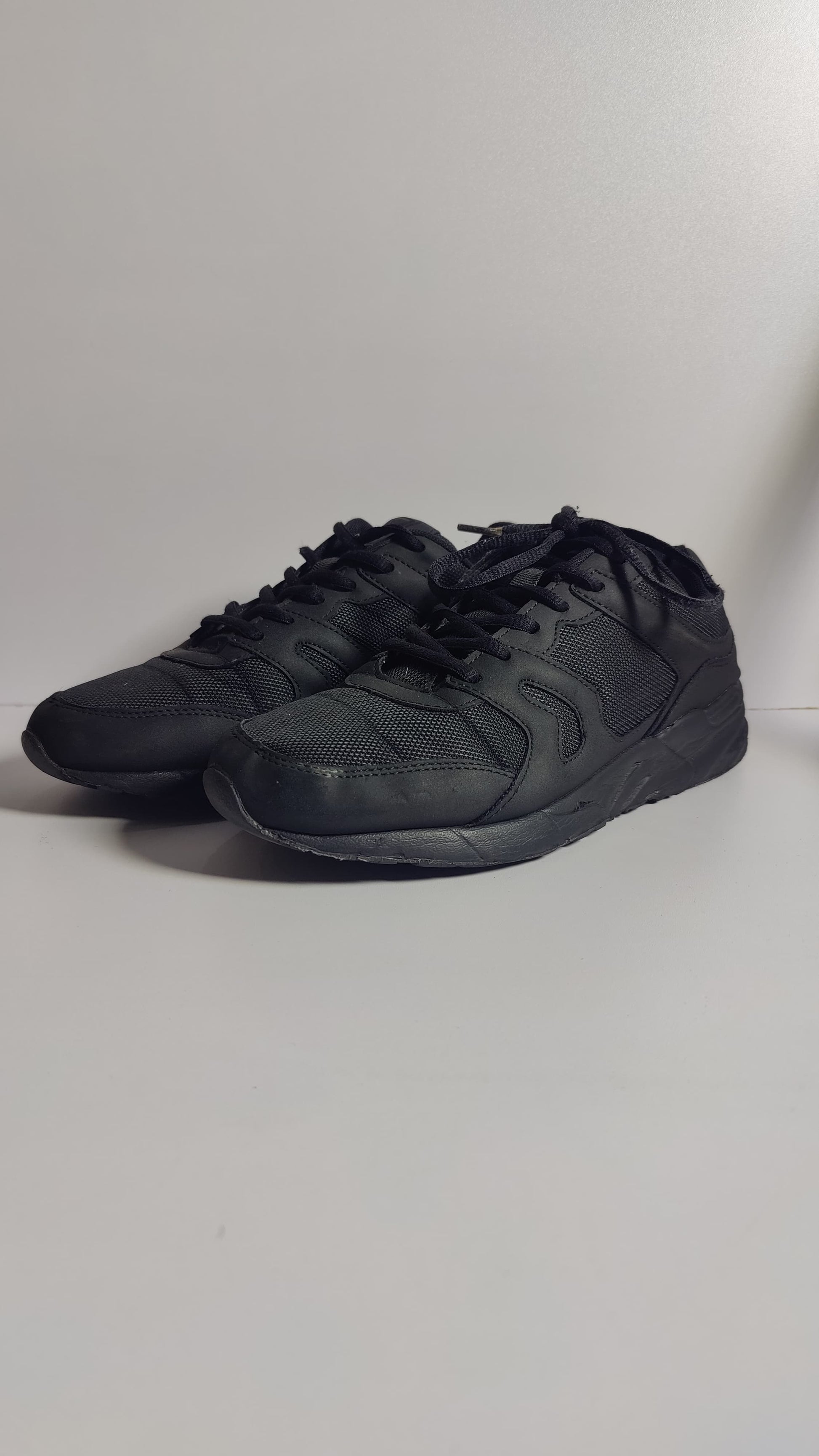 Black Short Trainers