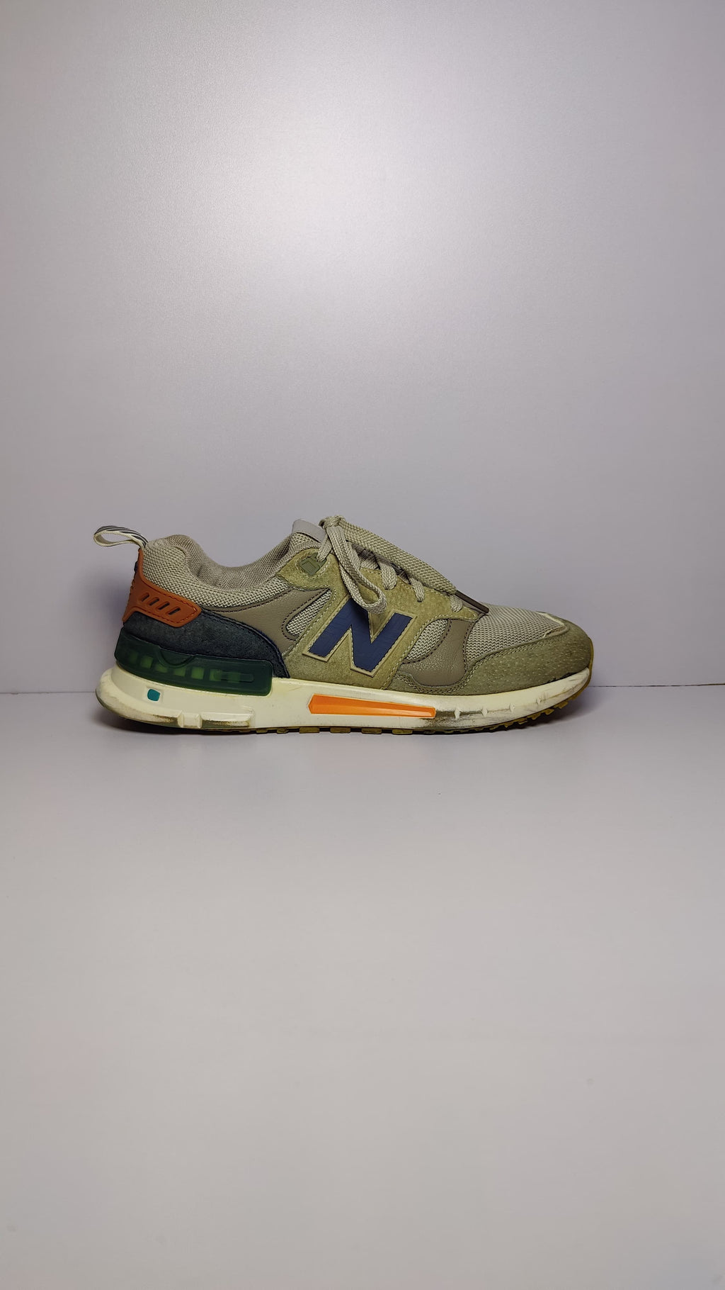 New Balance Sneakers