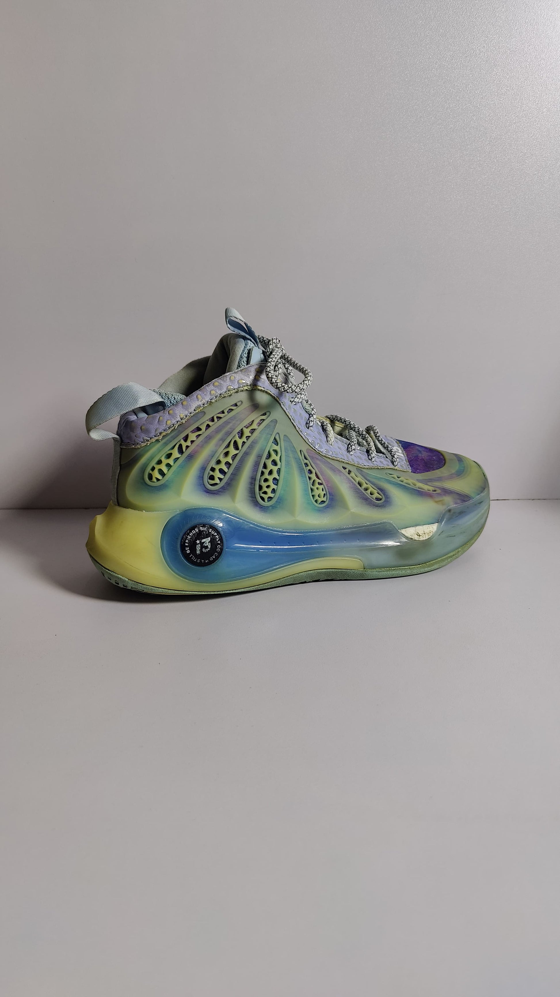 High-Top Basketball & Sports Shoes