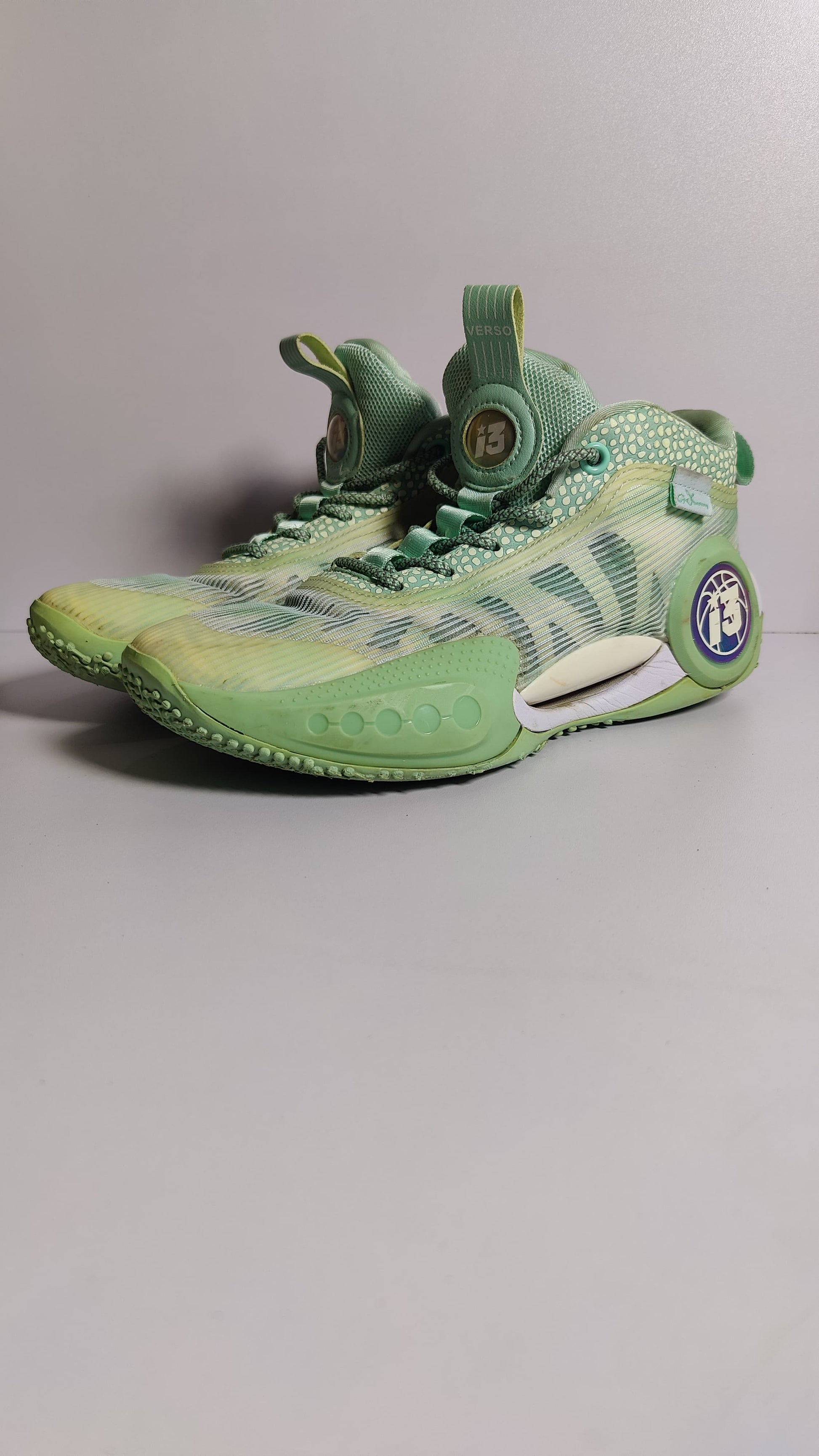 Fluorescent Luminous Basketball Sneakers