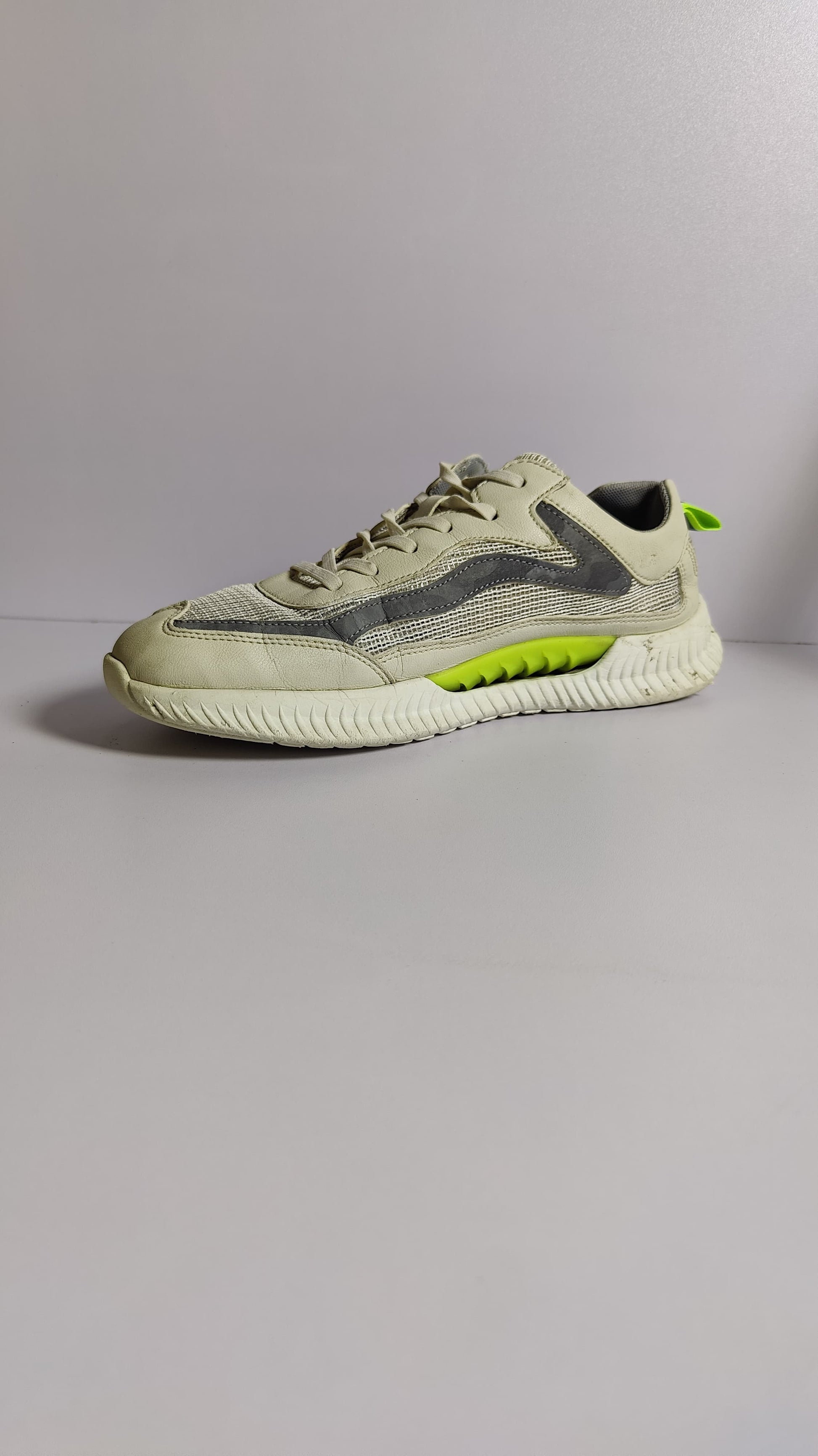 Stylish Sports Sneakers