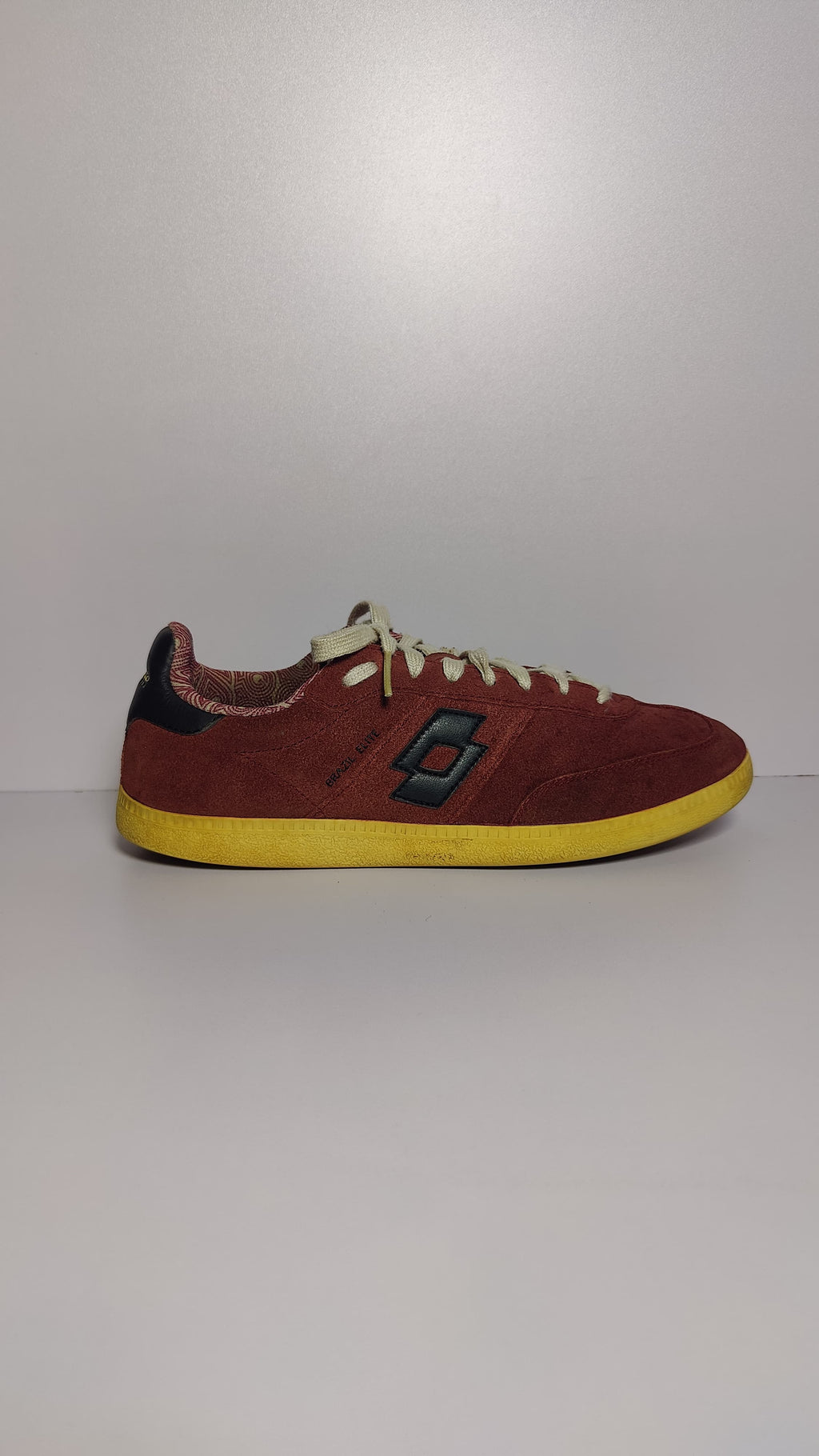 Men’s Sneakers – LOT 1992 Brazil Select T7367 | Red Print × Black Leather