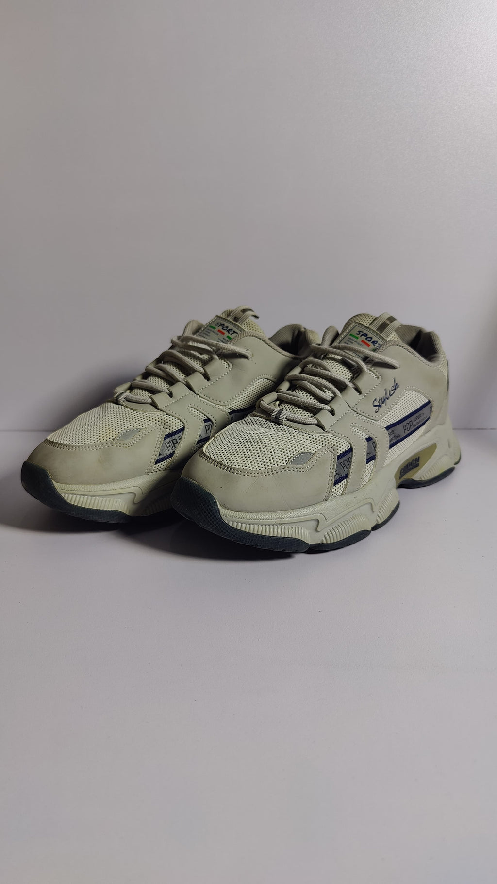 Men’s Casual Shoes