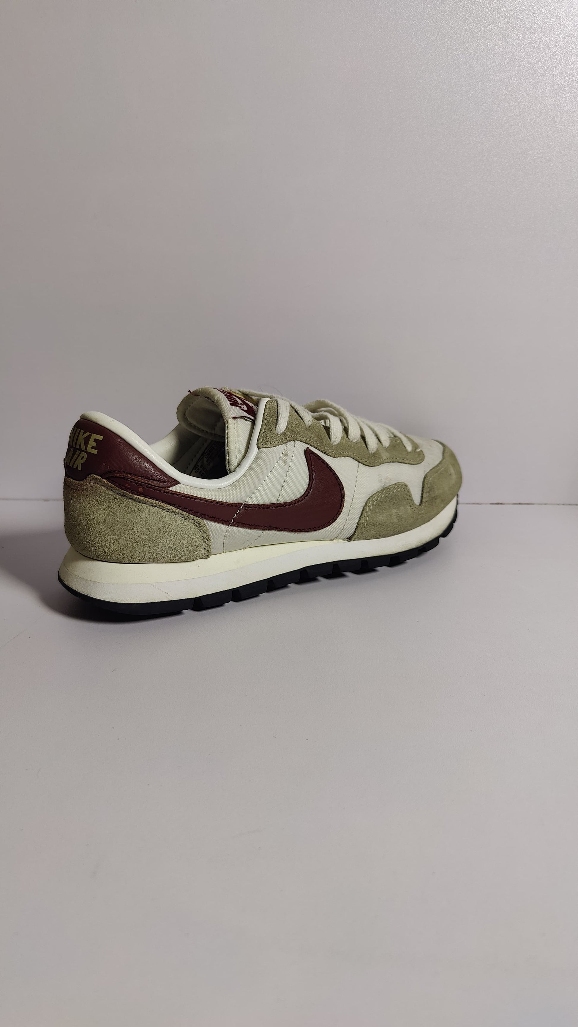 Nike Air Pegasus 83 – Sail / Light Chocolate