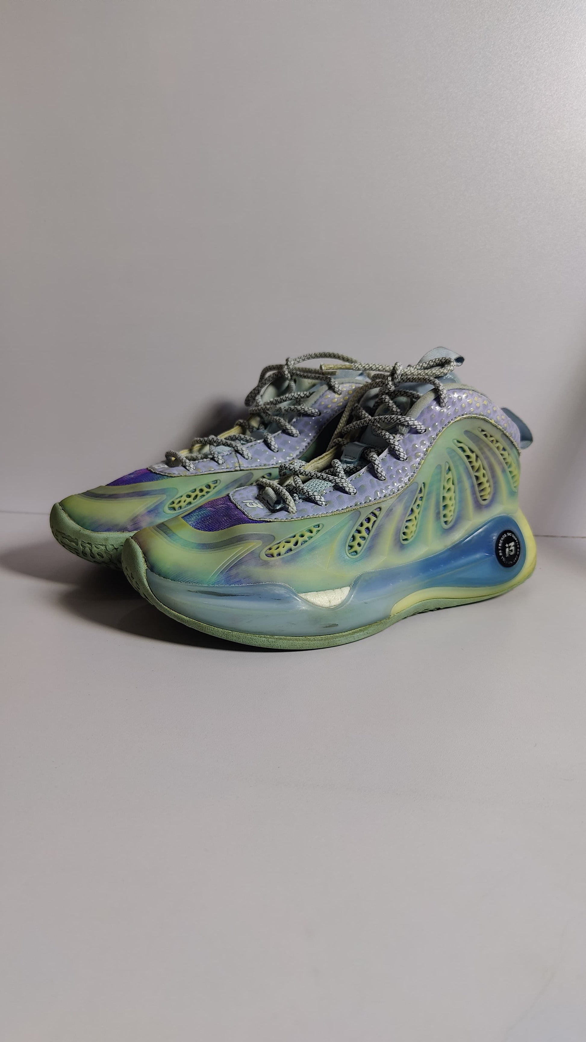 High-Top Basketball & Sports Shoes
