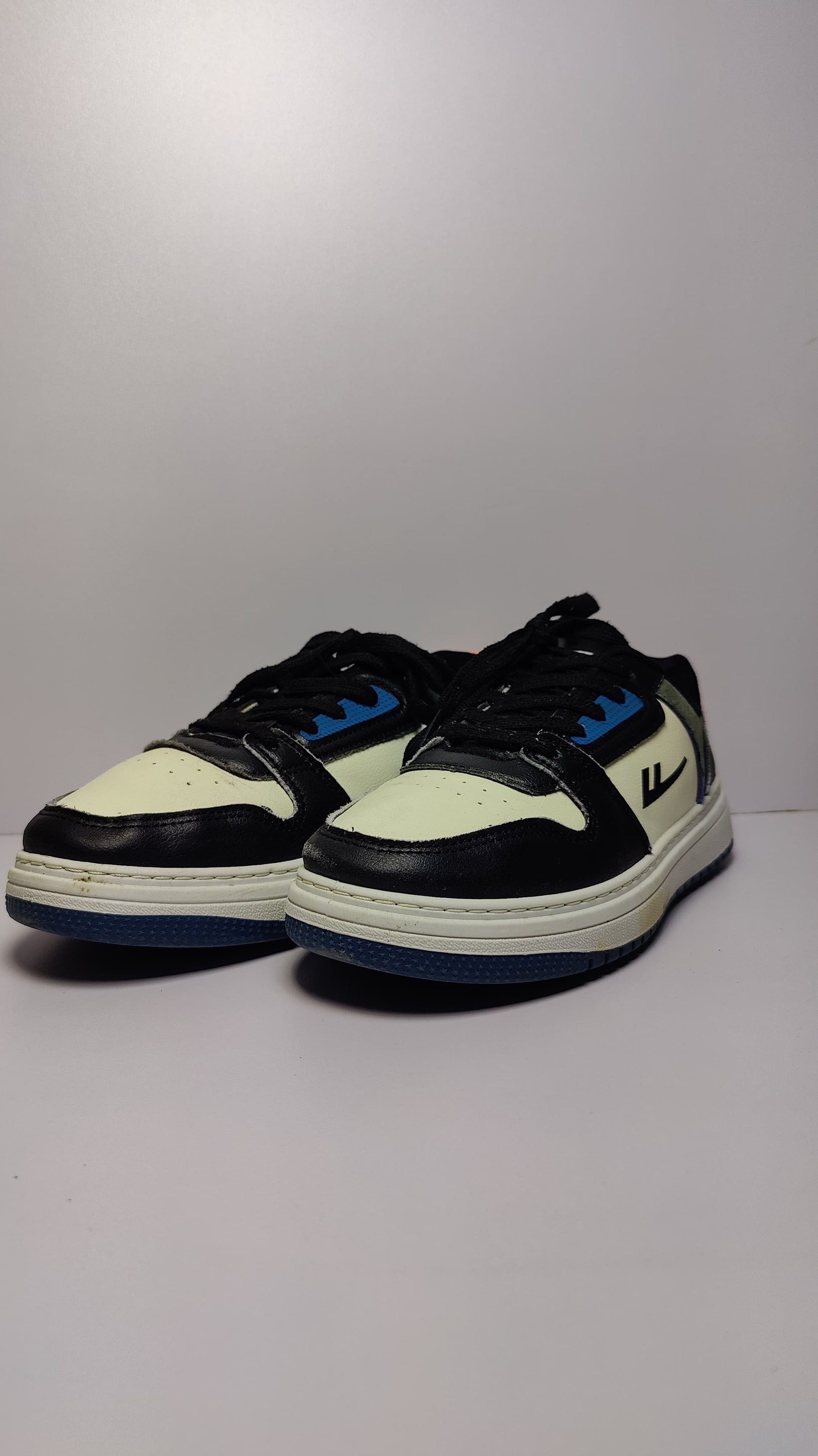 Warrior / Huili White Men's Little Board Shoes
