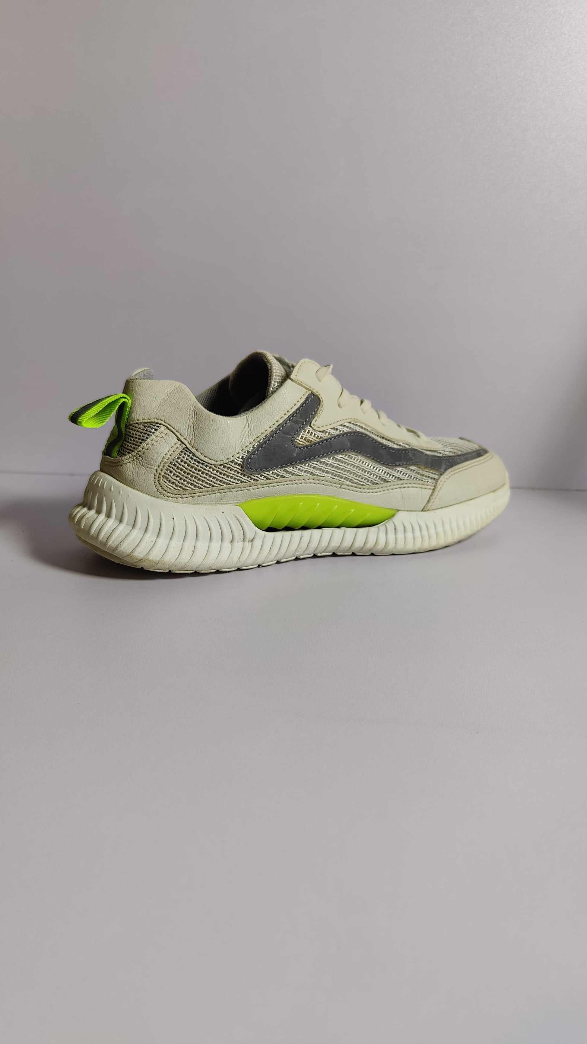 Stylish Sports Sneakers