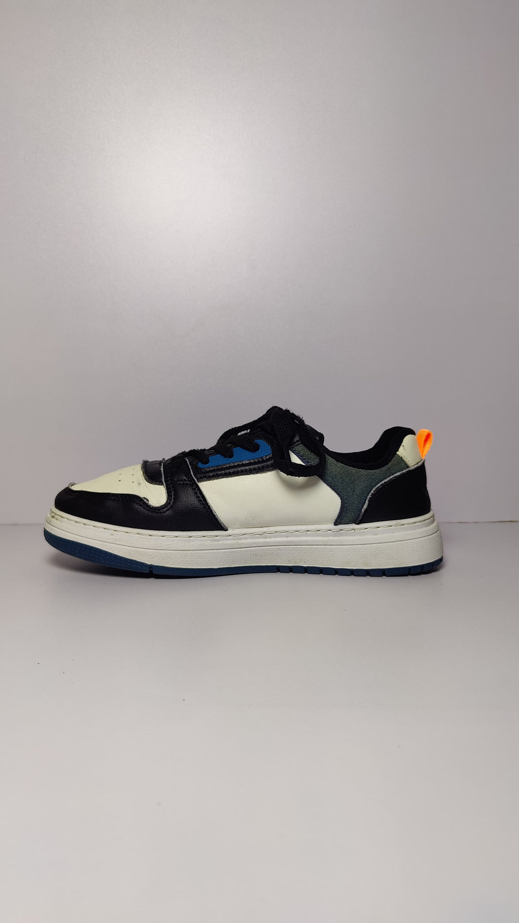 Warrior / Huili White Men's Little Board Shoes