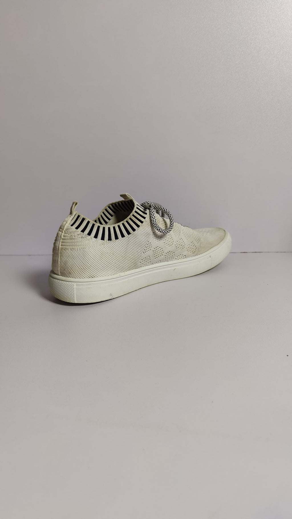 Blowfish Malibu Sneakers – Size 11