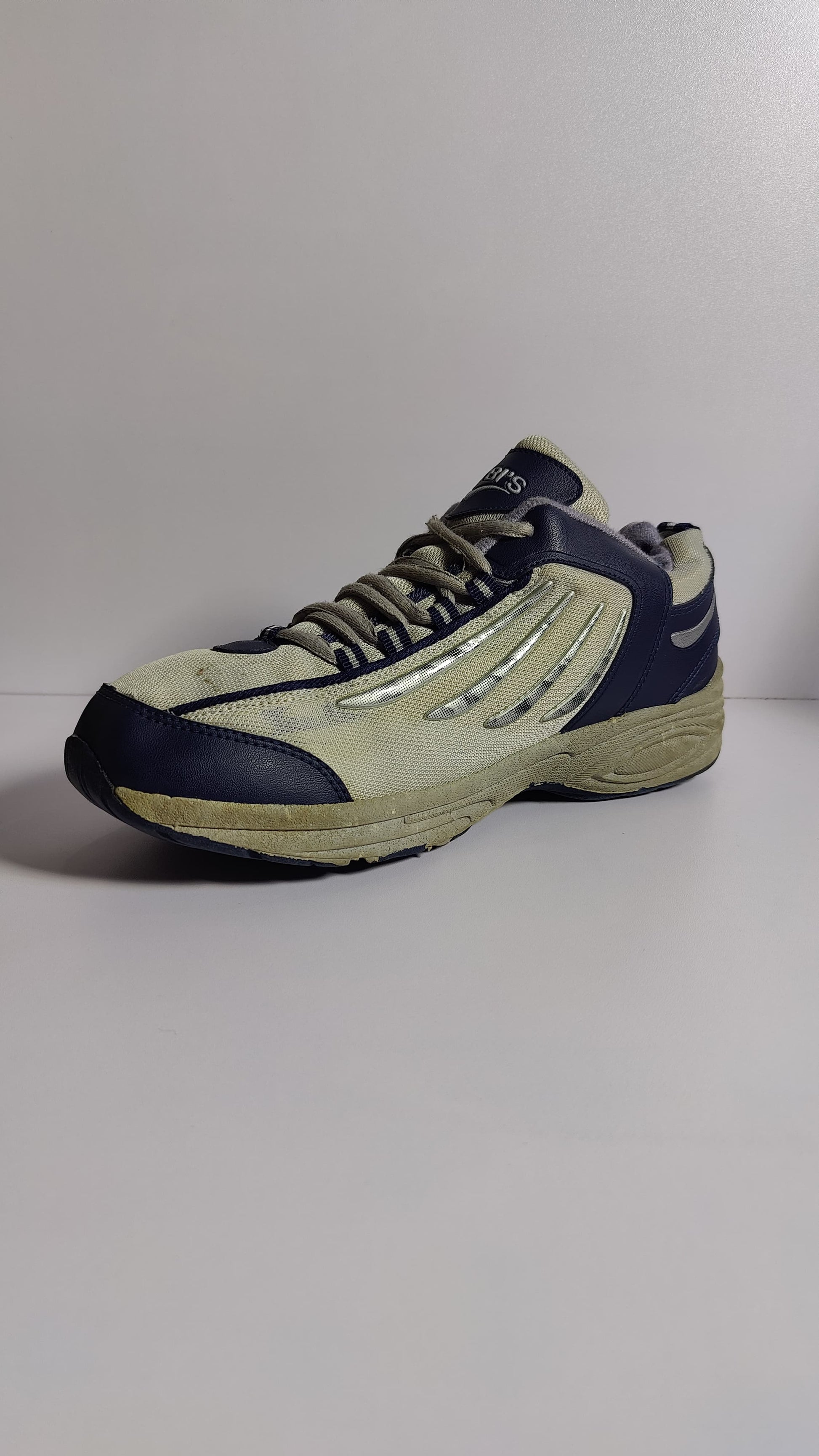 Men’s Gray & Blue Shoes
