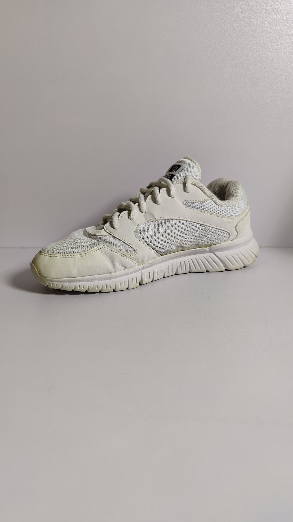 ANTA Running Series Sneakers (Women’s) – White