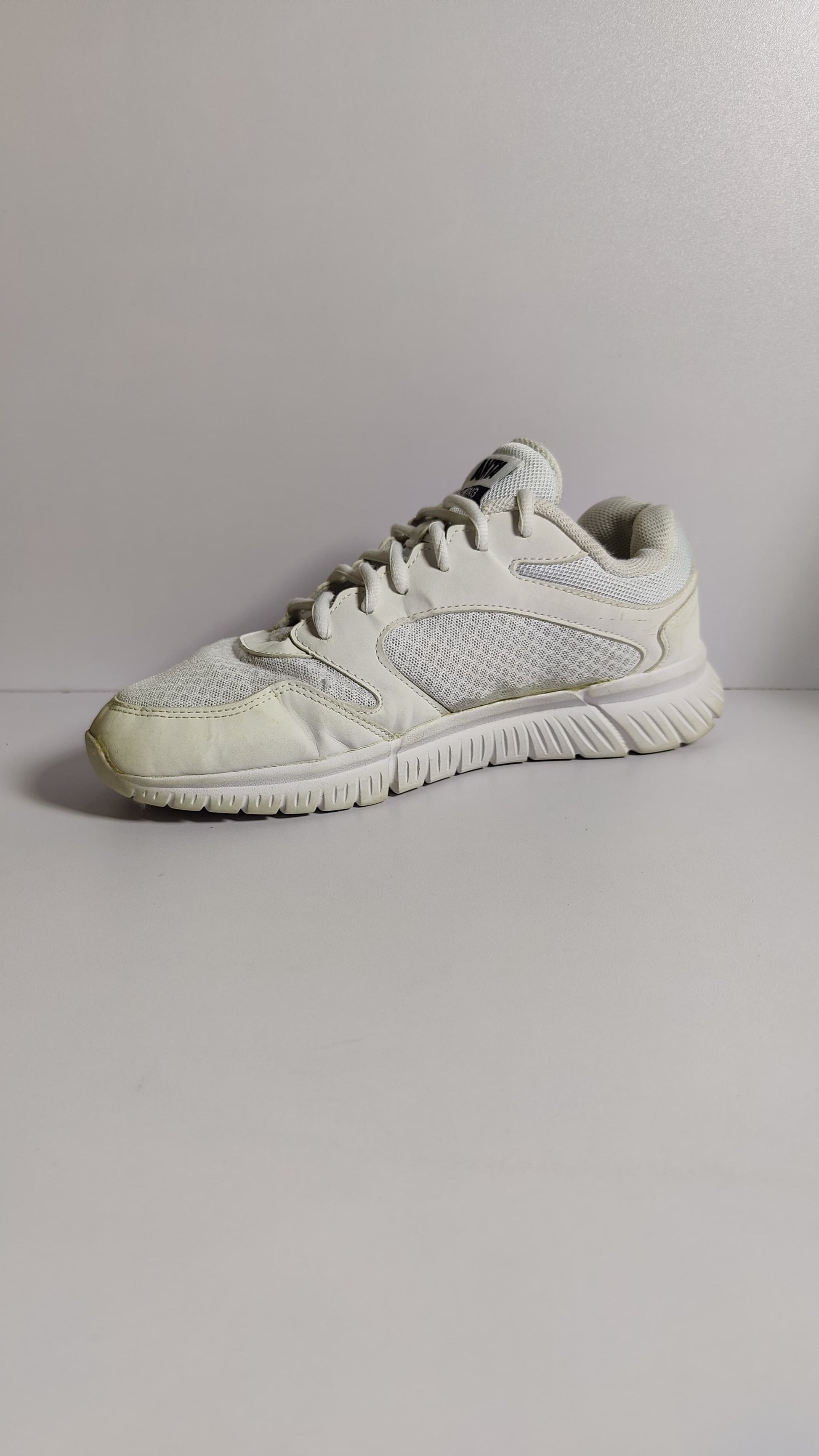ANTA Running Series Sneakers (Women’s) – White