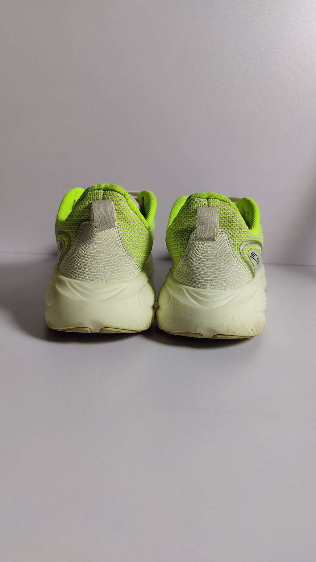 Erke Bullets Running Shoes – White/Green (Men’s)