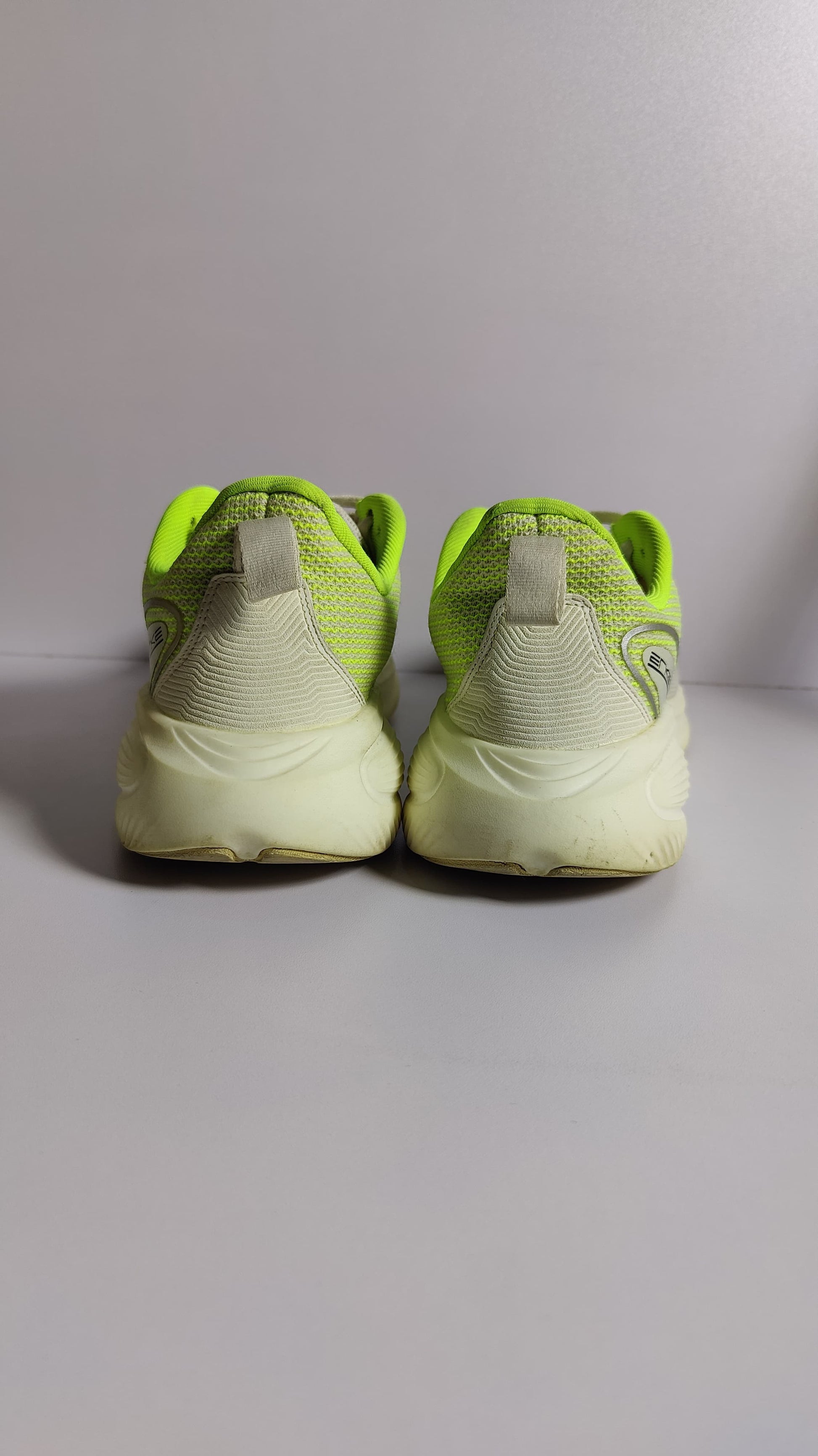 Erke Bullets Running Shoes – White/Green (Men’s)