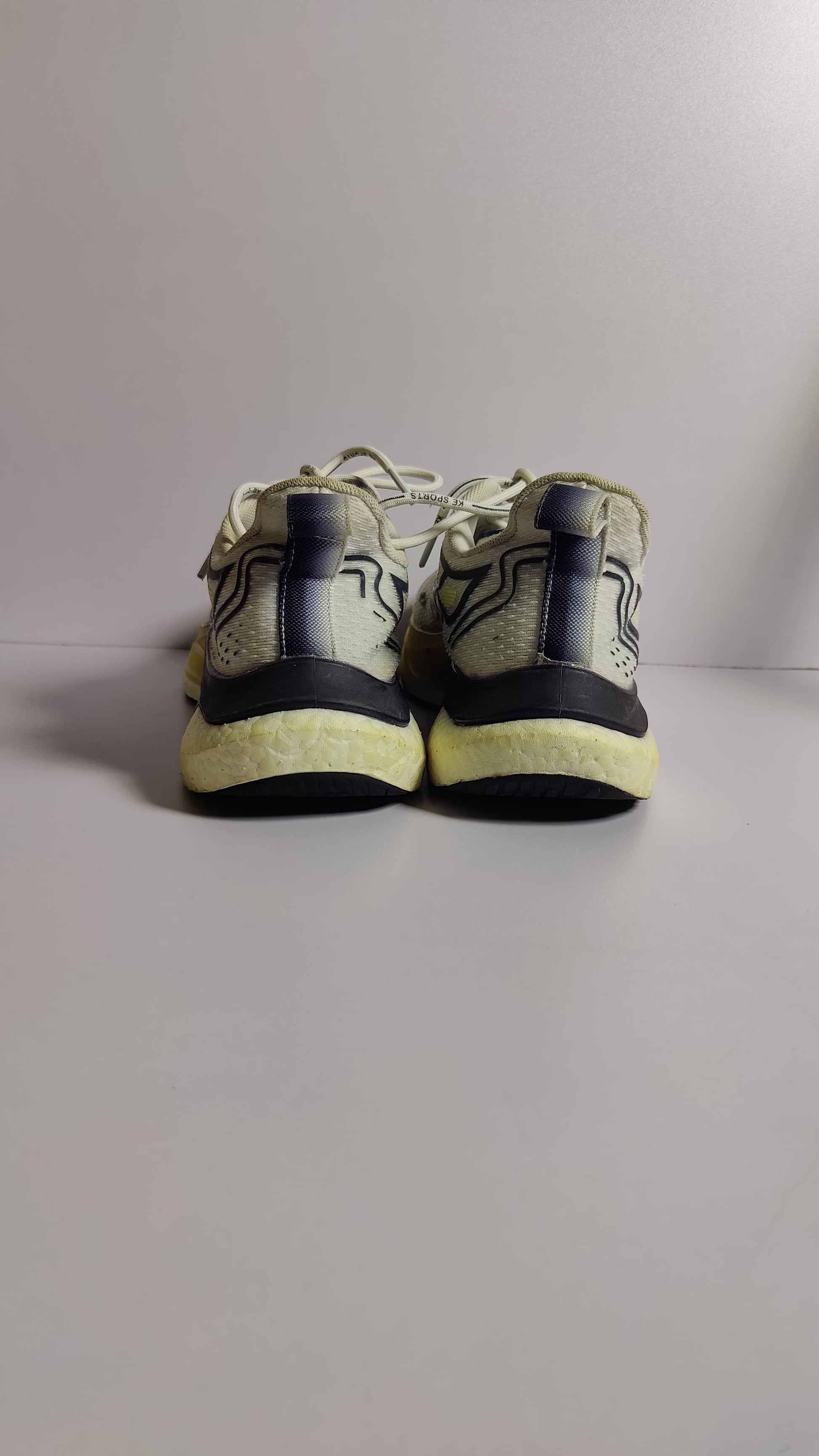 Men’s Sport Sneakers – Extra Boost