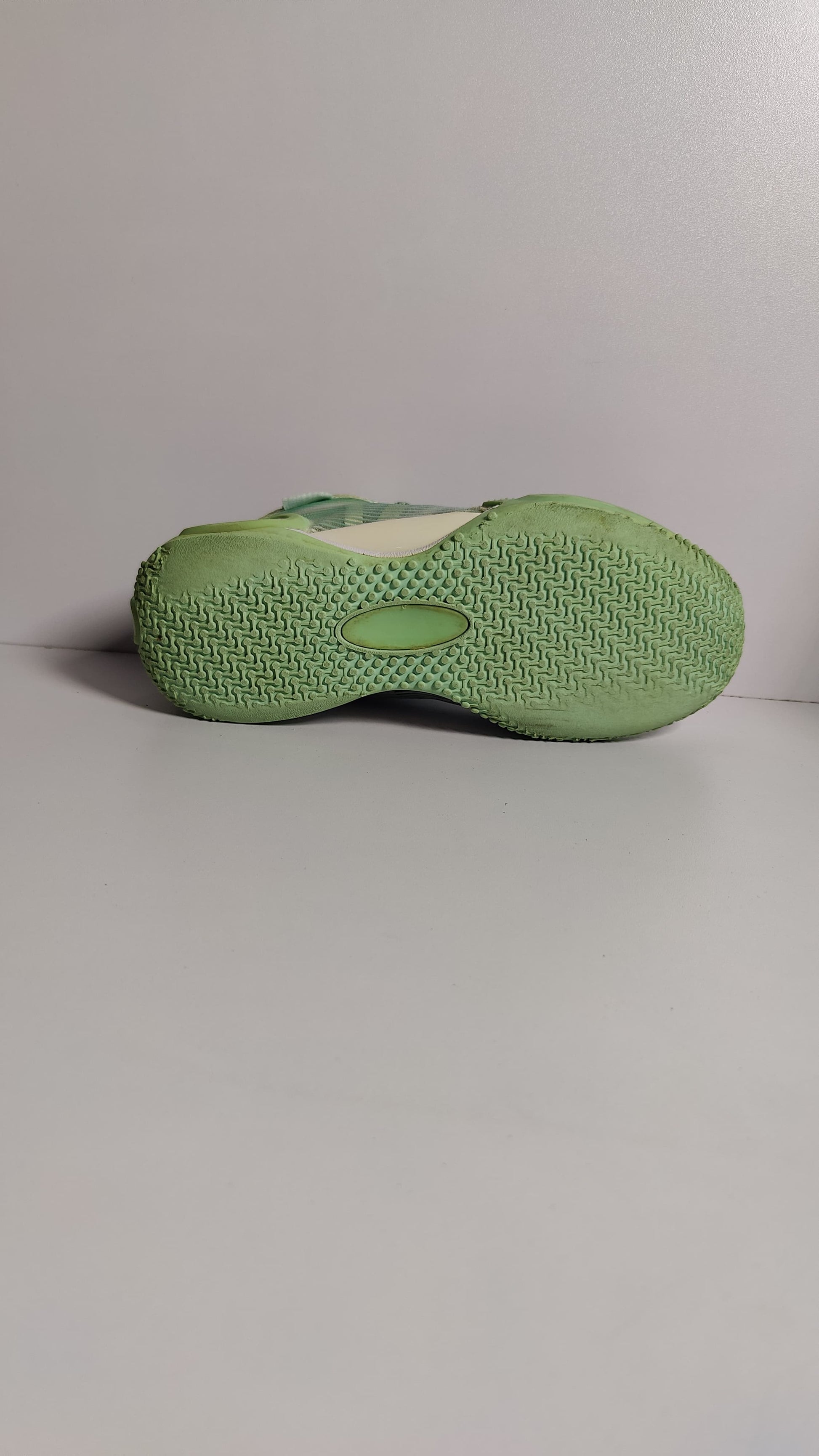 Fluorescent Luminous Basketball Sneakers