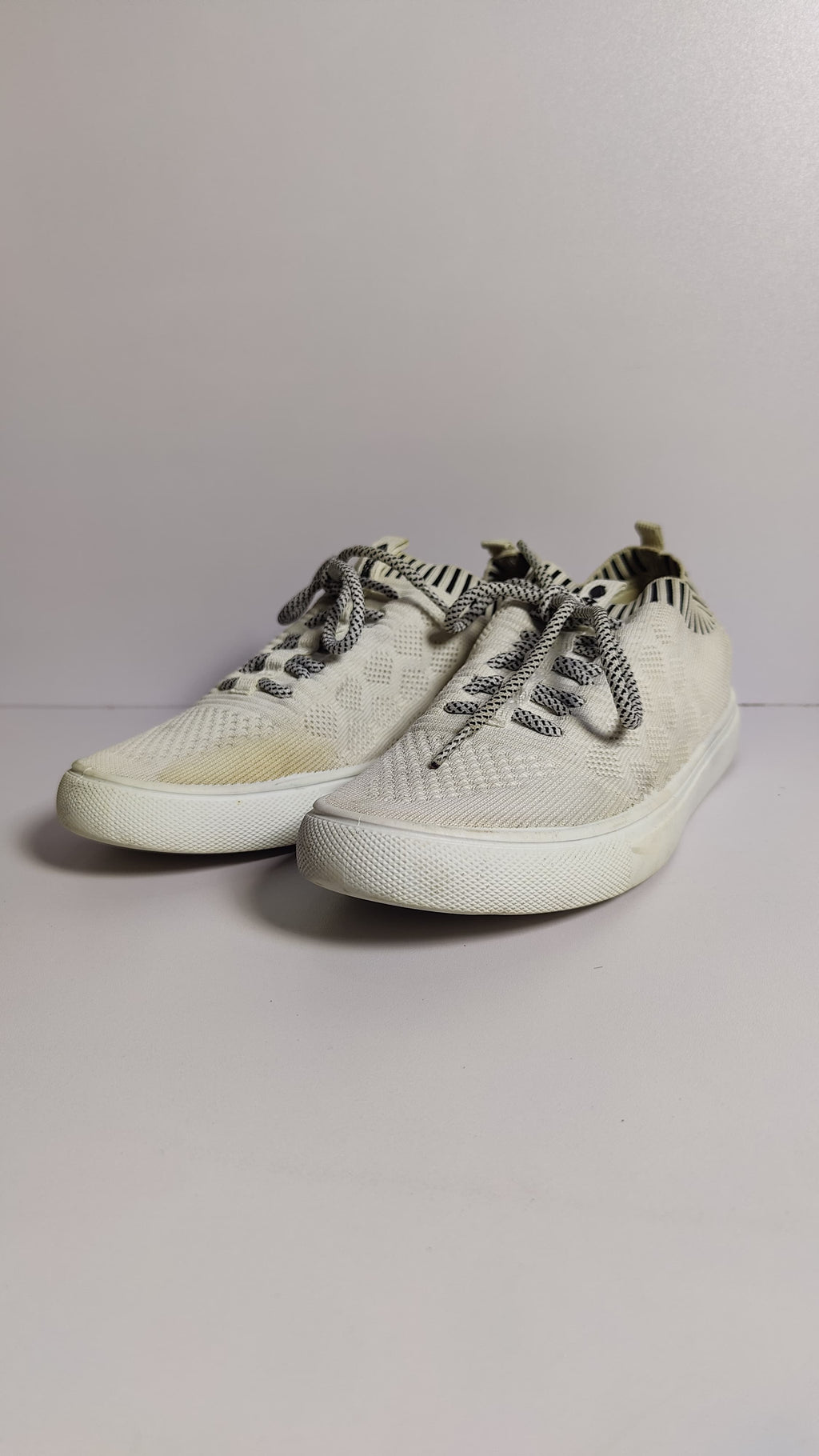 Blowfish Malibu Sneakers – Size 11