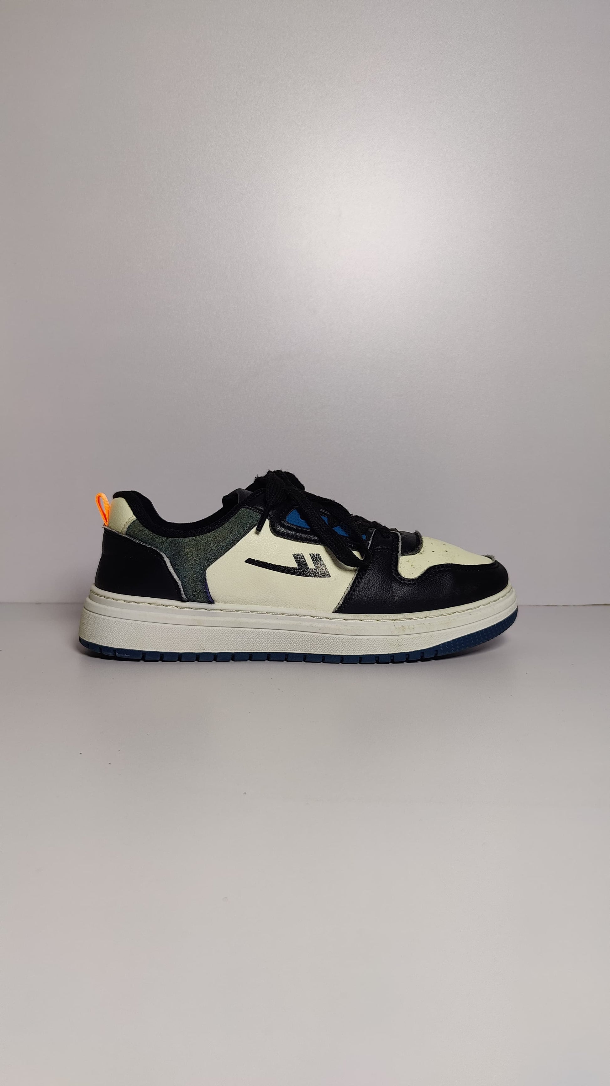 Warrior / Huili White Men's Little Board Shoes