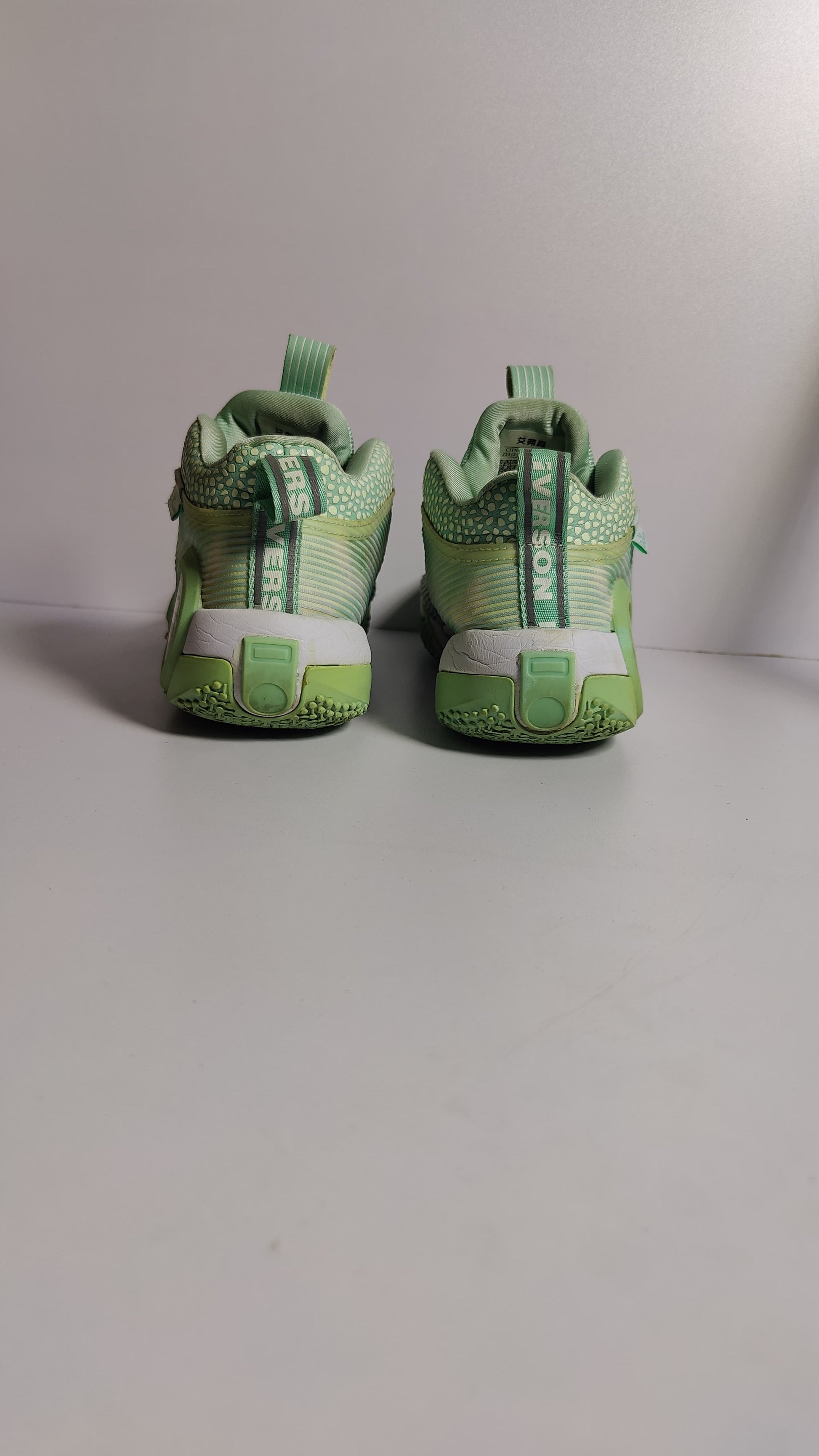 Fluorescent Luminous Basketball Sneakers