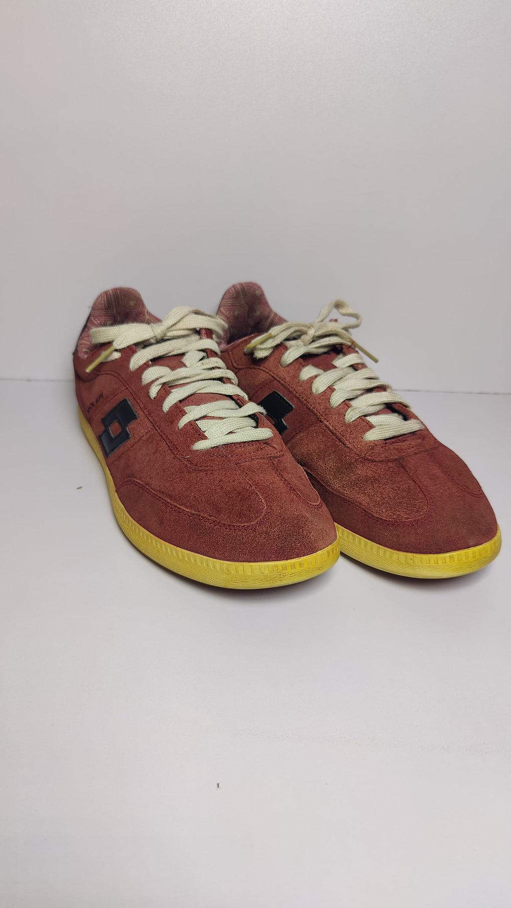 Men’s Sneakers – LOT 1992 Brazil Select T7367 | Red Print × Black Leather