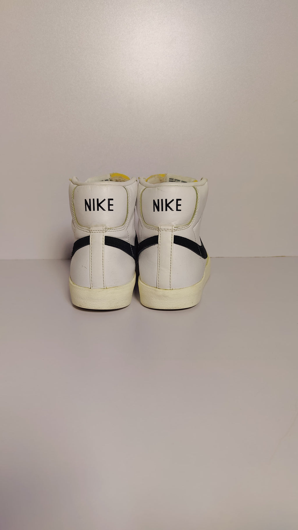 Nike Blazer Mid ‘77 Vintage (White/Black)