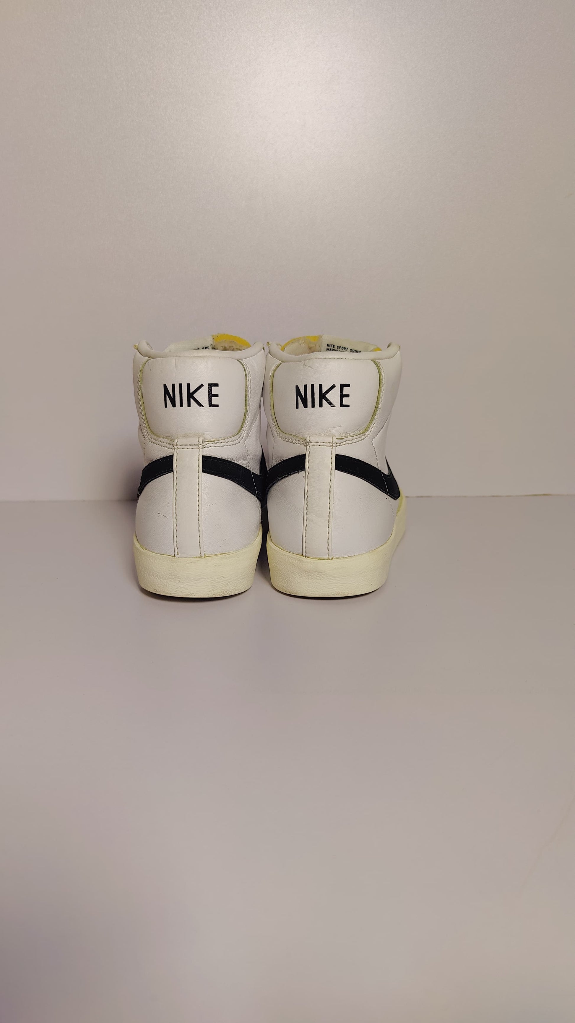 Nike Blazer Mid ‘77 Vintage (White/Black)