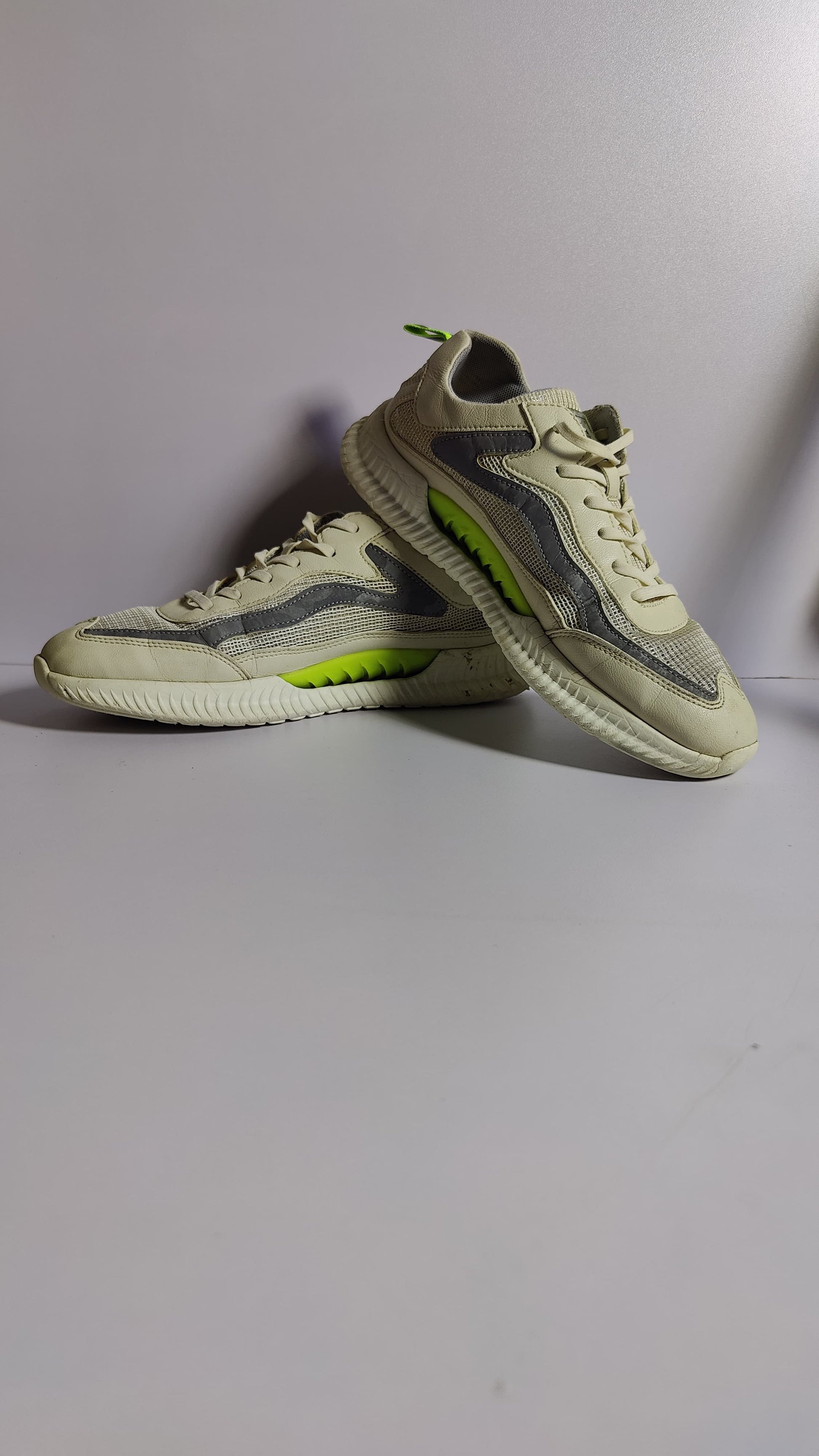 Stylish Sports Sneakers