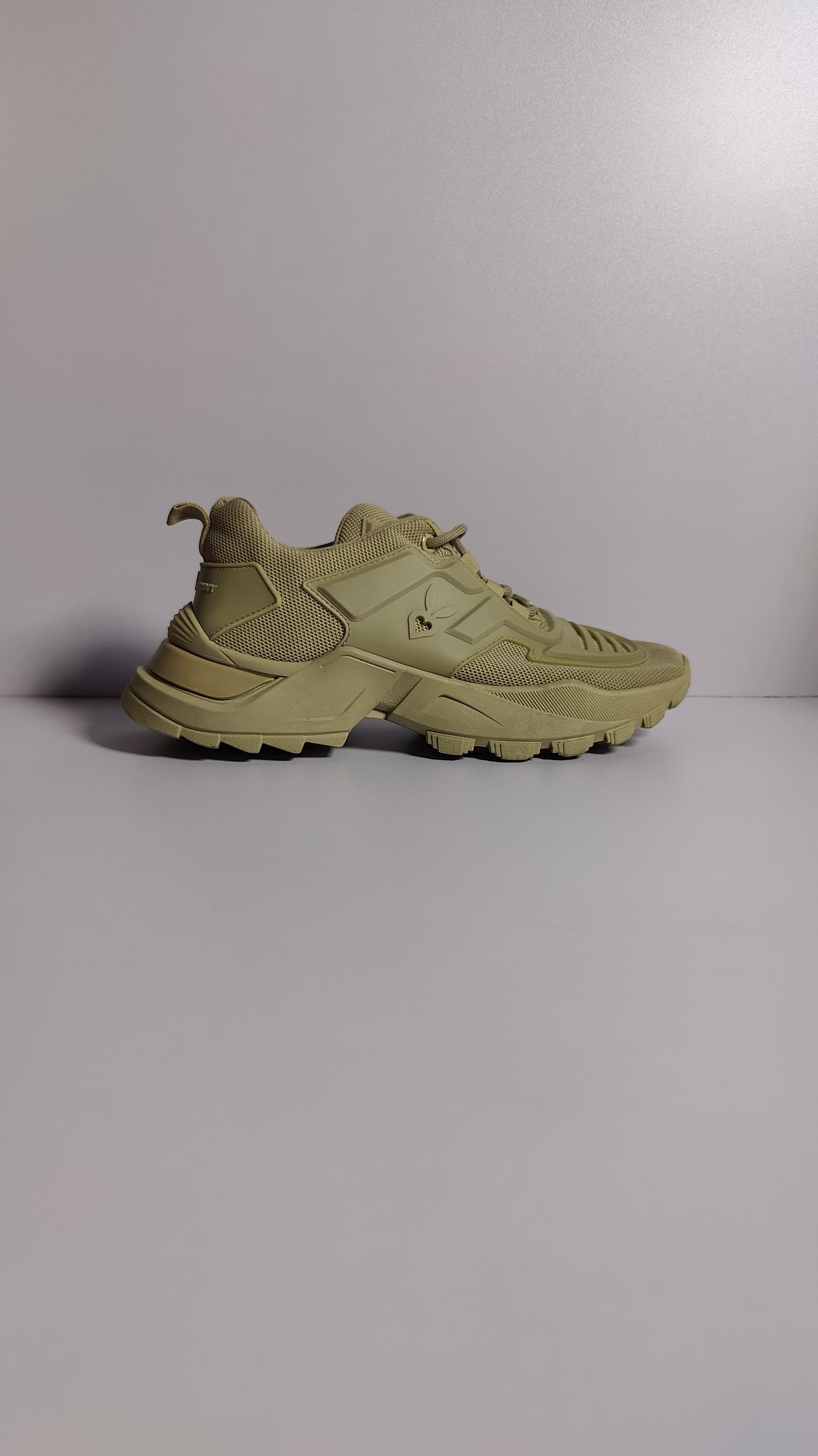 Women’s Stylish Sneakers