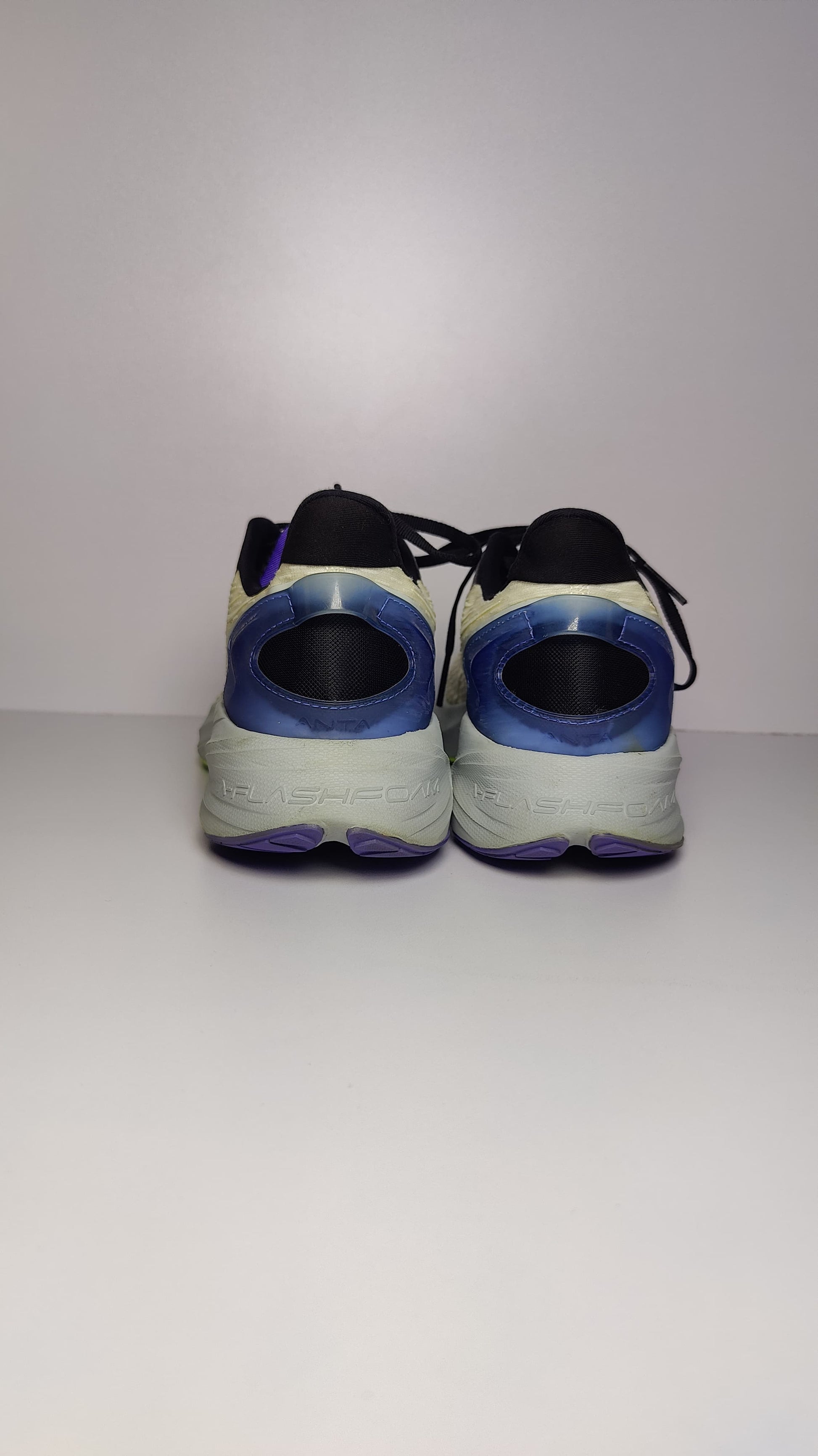 Anta Cross-Training Shoes – White/Blue/Black