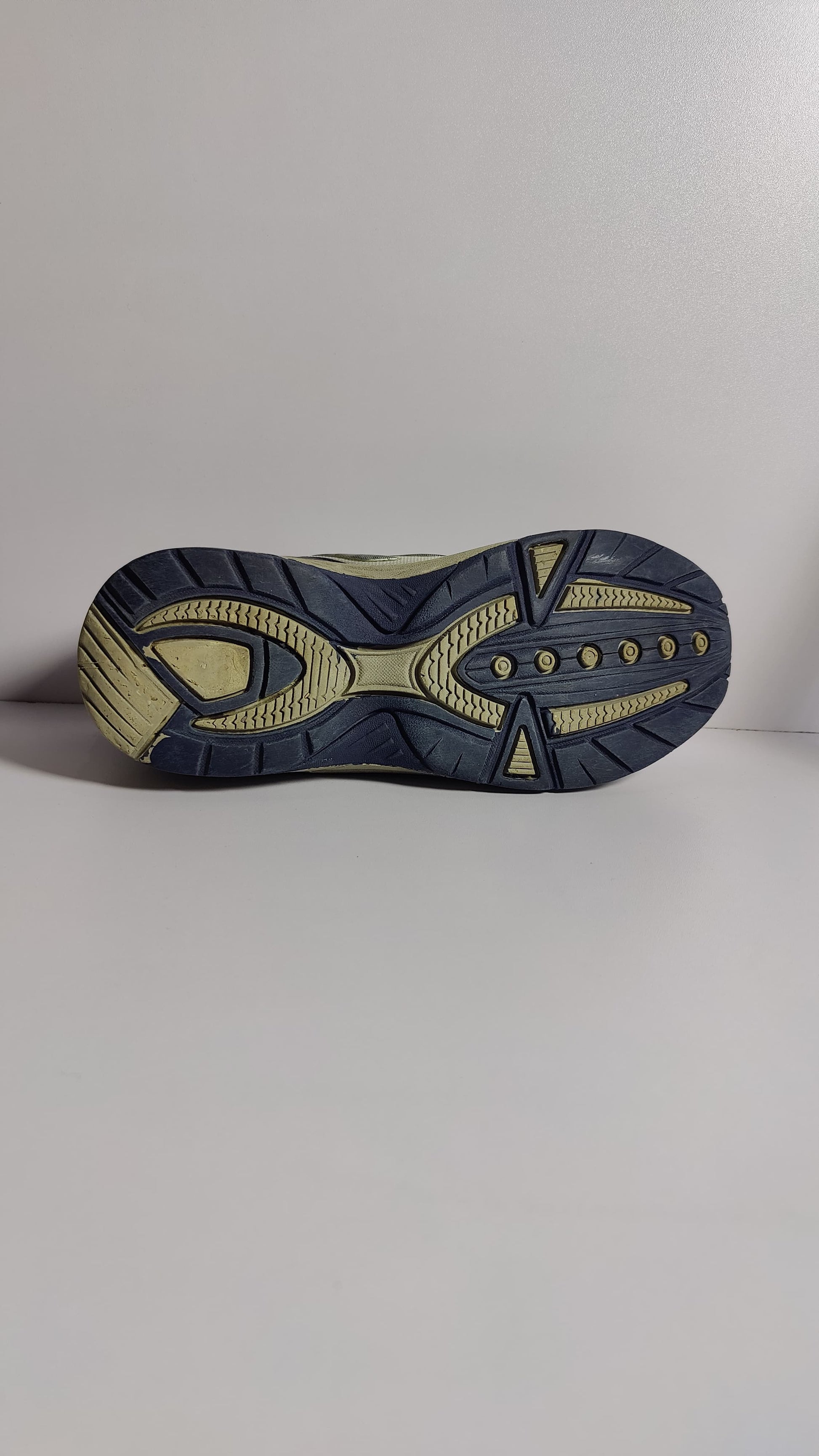 Men’s Gray & Blue Shoes