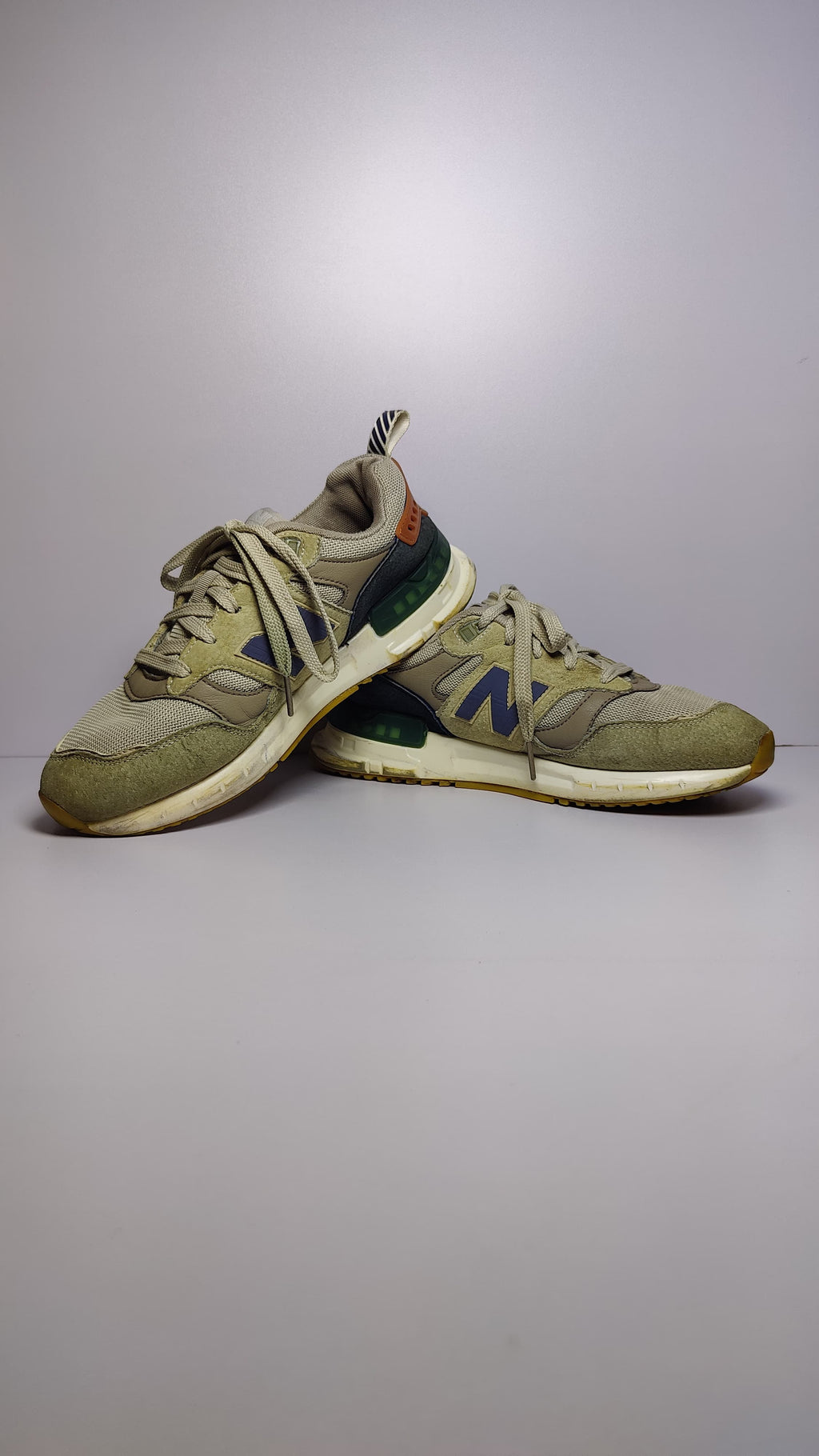 New Balance Sneakers