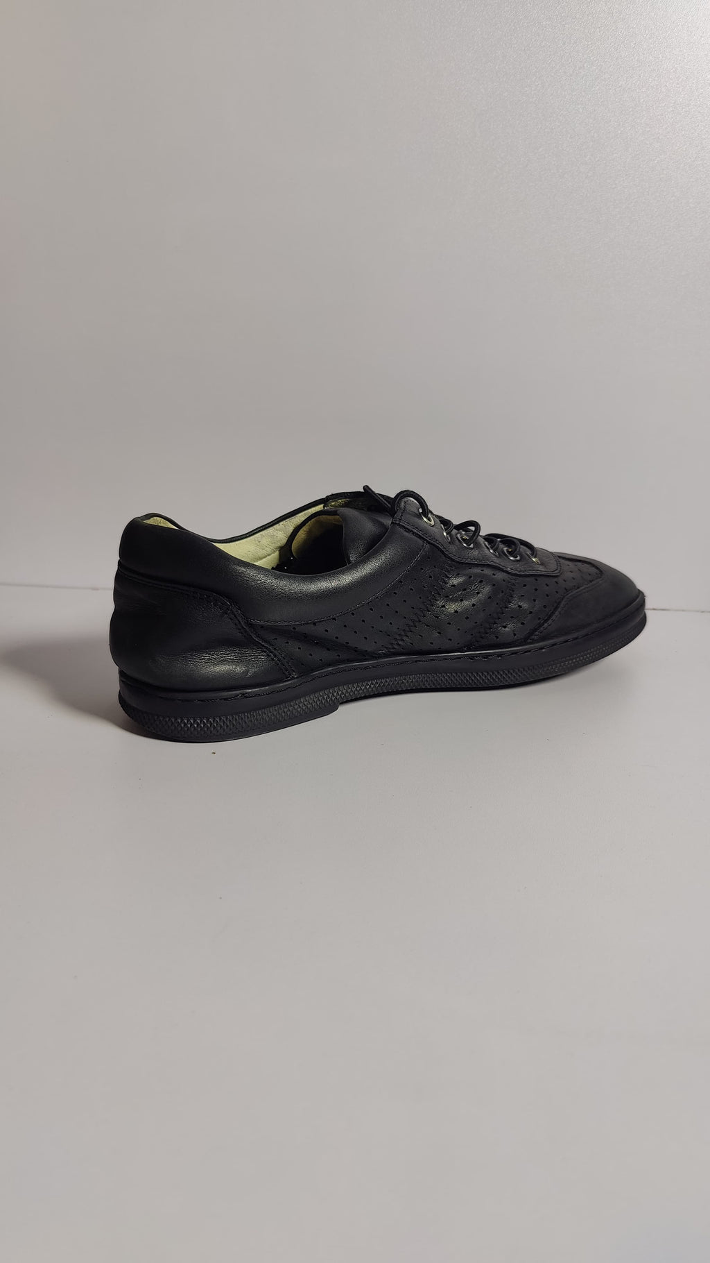 Women’s Black Comfortable Shoes