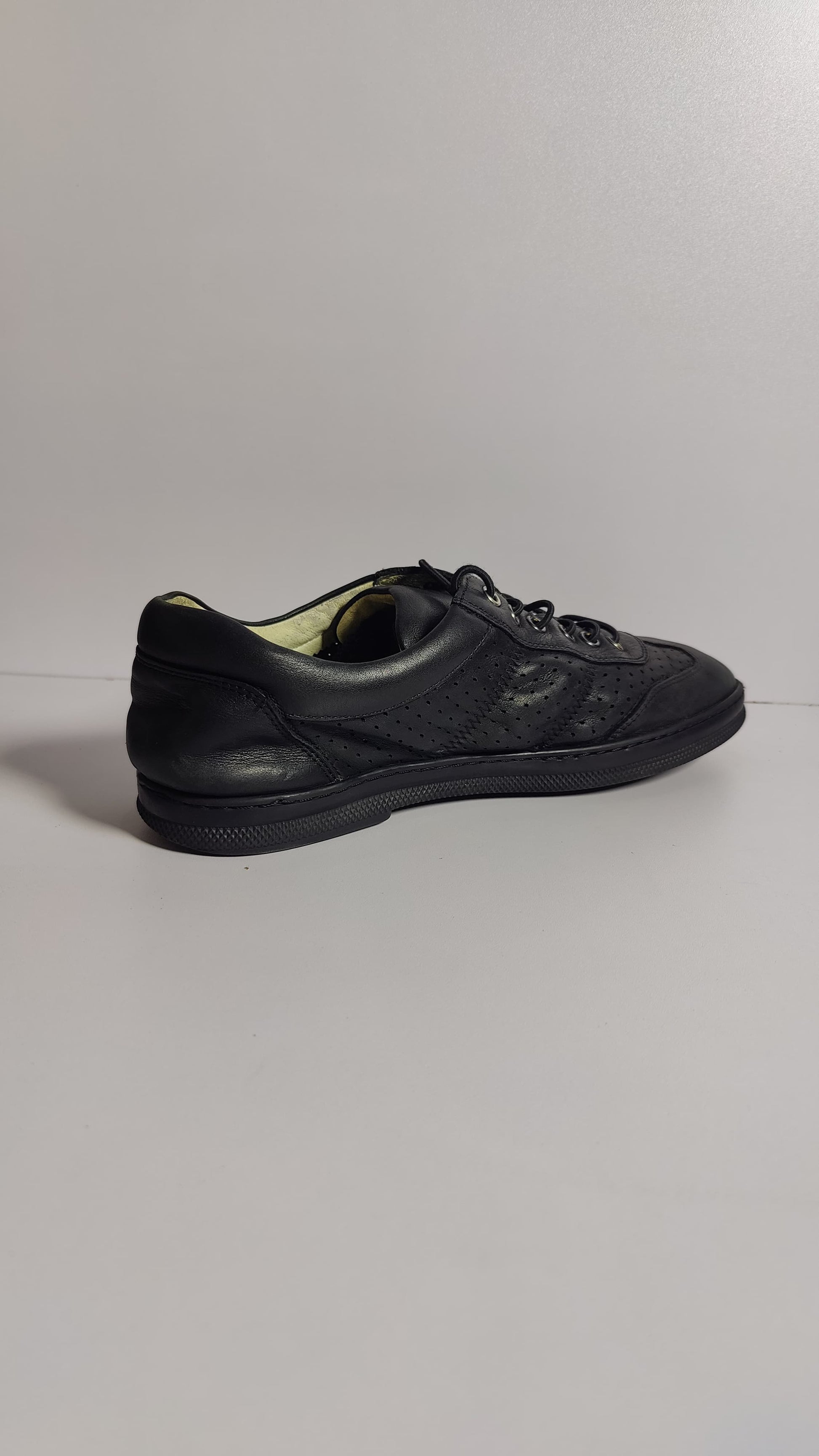 Women’s Black Comfortable Shoes